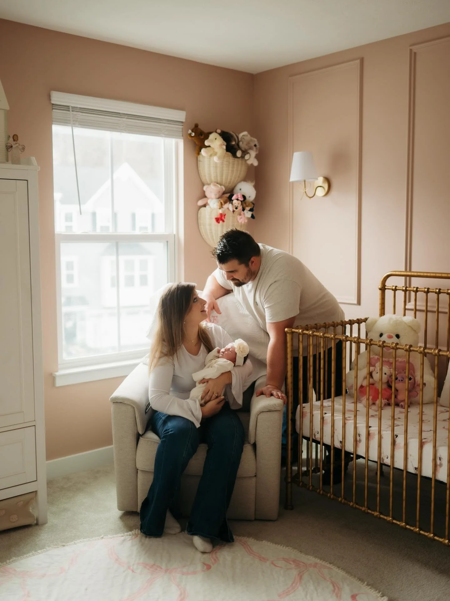 When parents think about newborn photos, they usually imagine the sweet sleepy baby shots, tiny fingers, curled toes, and those snuggly family moments &mdash; and yes, those are always a priority.

But there&rsquo;s another part of your session that 
