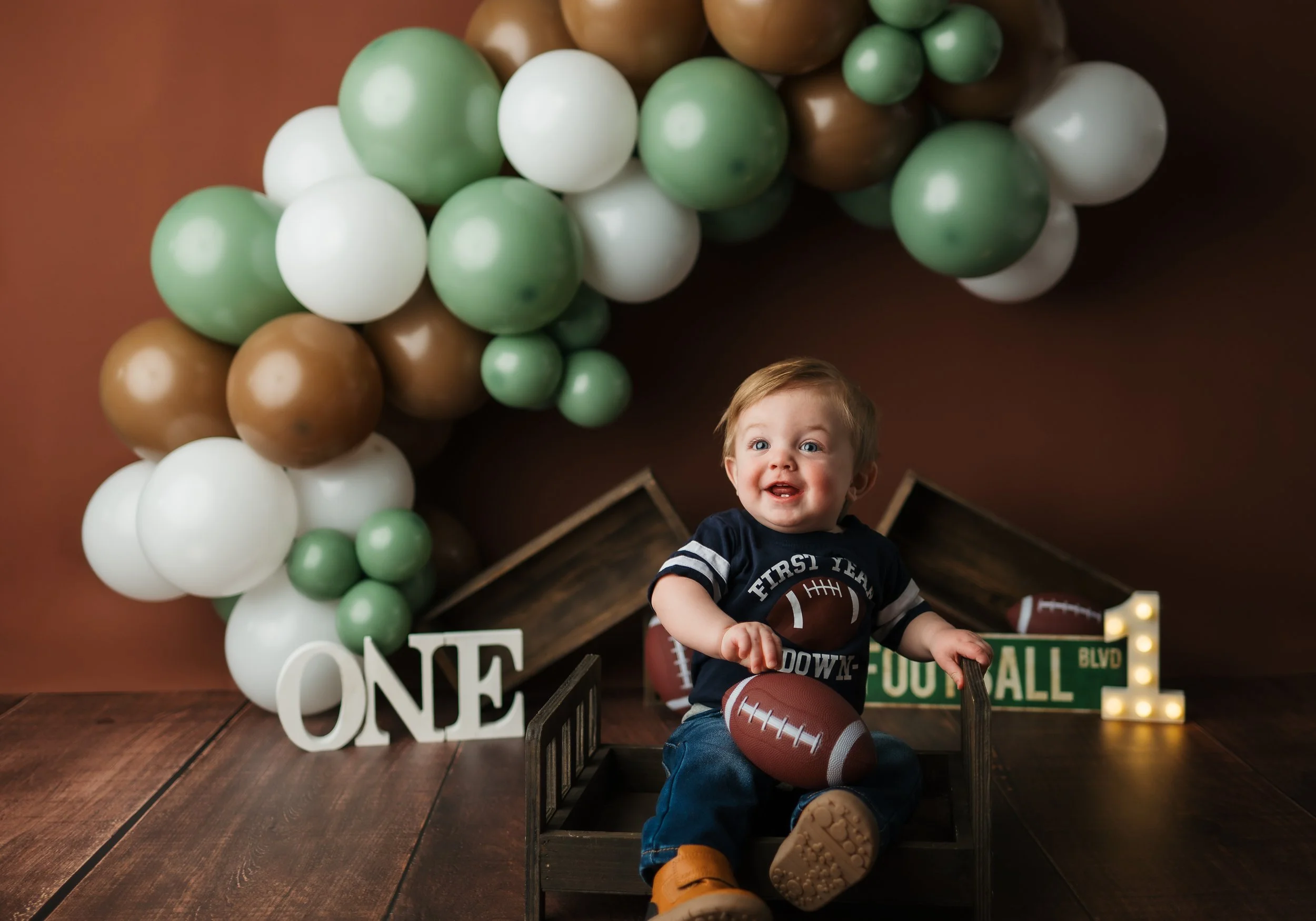 The Pros of Doing an In-Home Studio Cake Smash Session