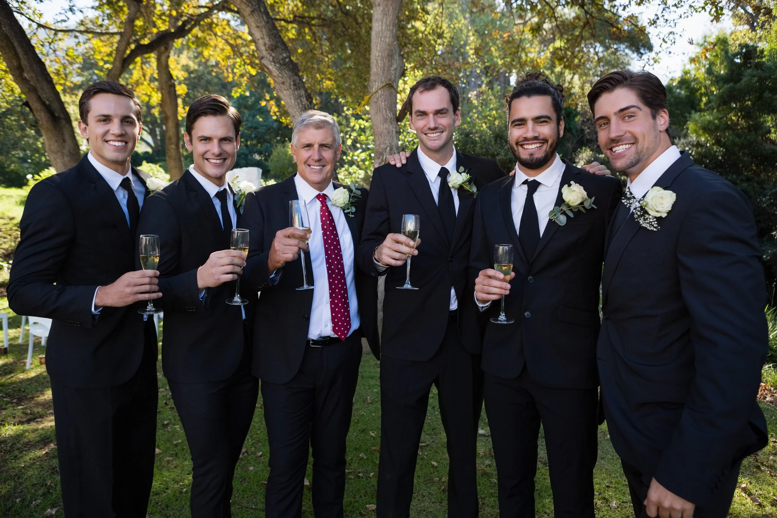5 Personalized Gift Ideas for Groomsmen