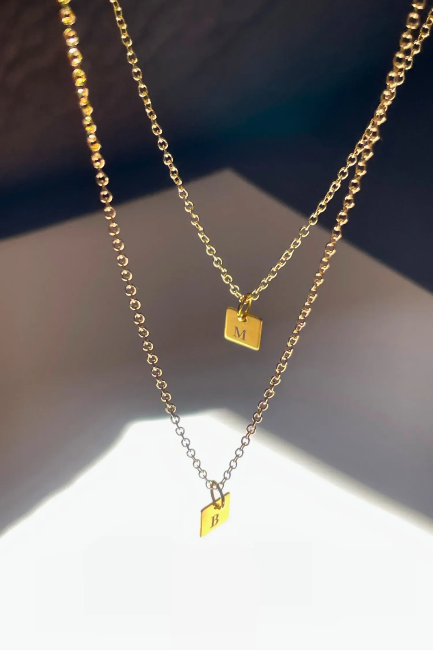 Babes_Hardware_Dainty_Gold_Necklaces-02.webp