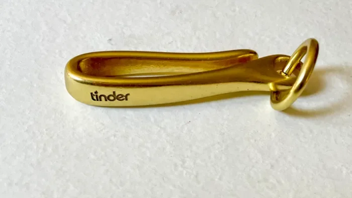 Tinder-Logo-Engraving-Brass-Hook-Key-Holder