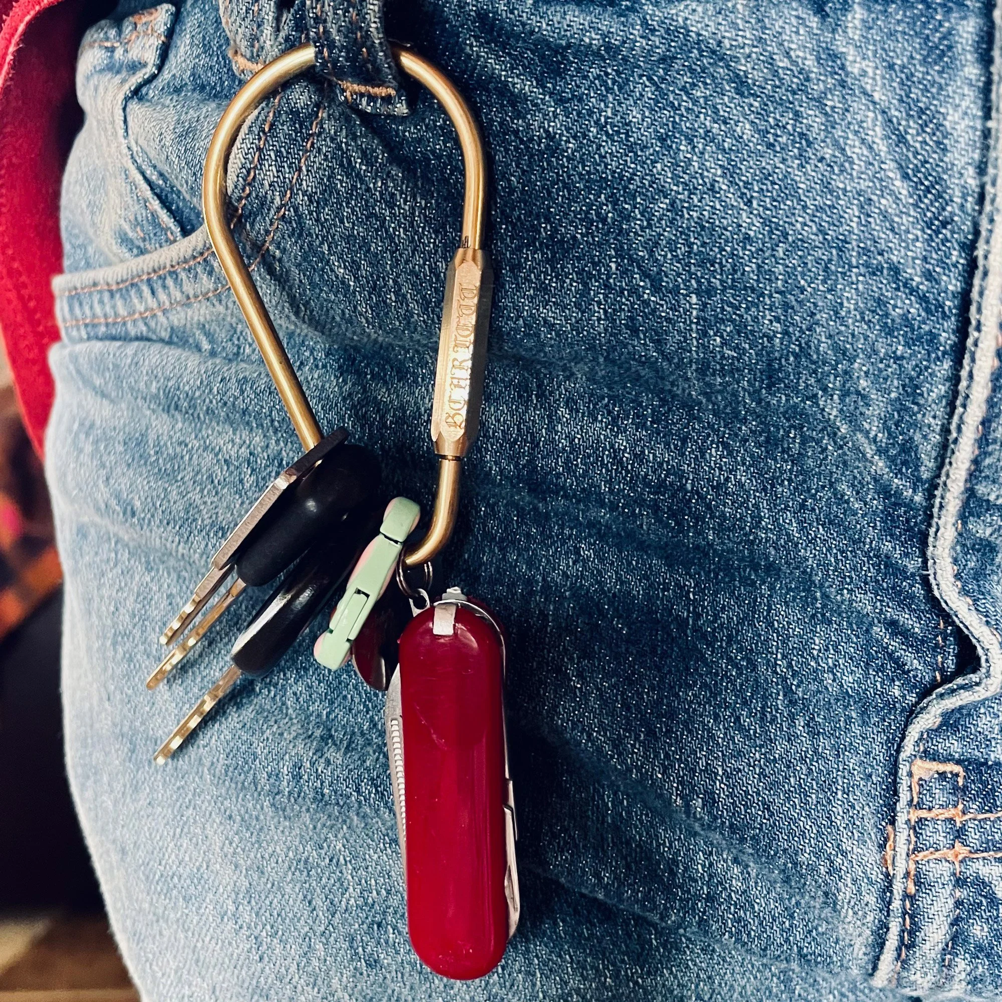 engraved brass teardrop shape carabiner keychain
