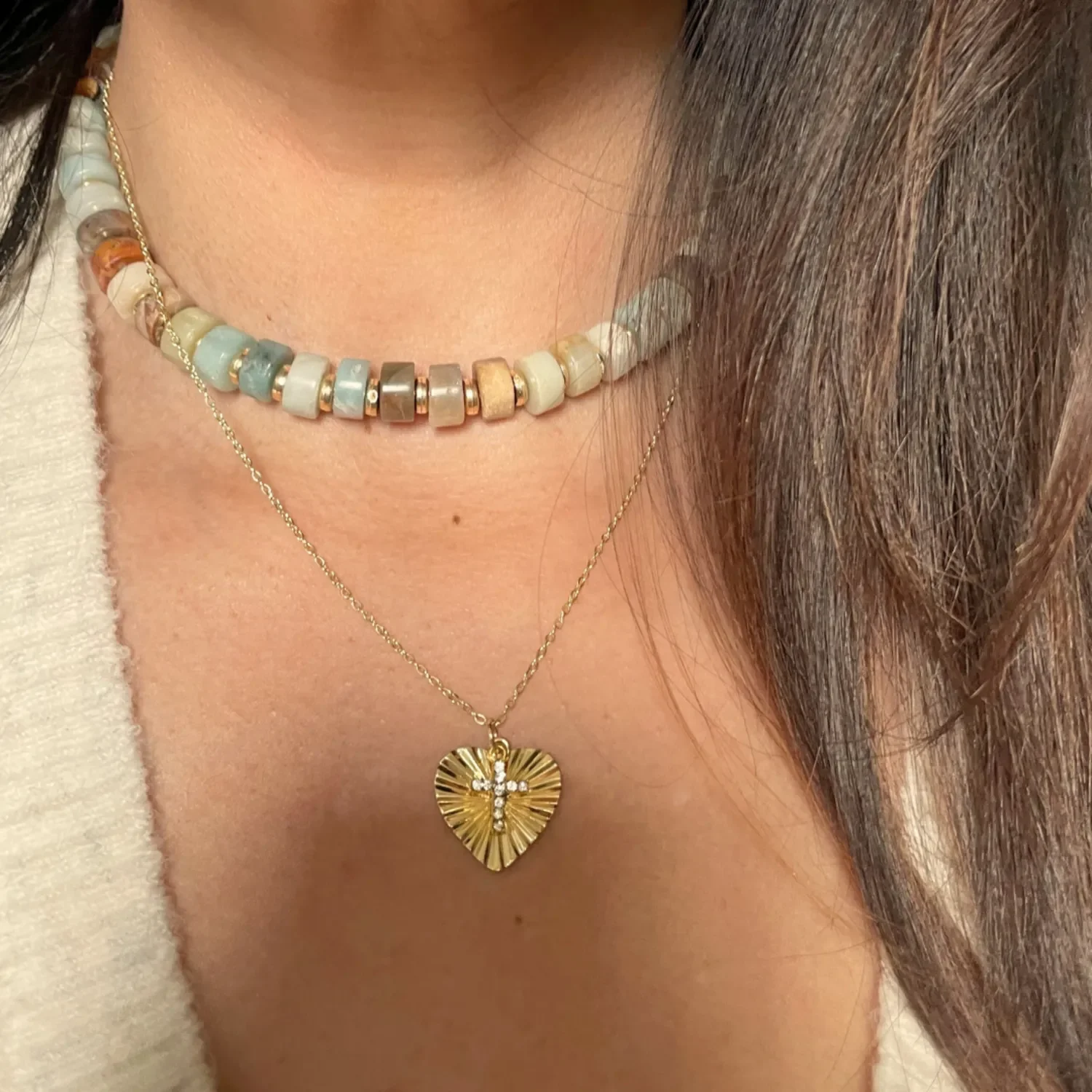 model wearing neutral stone beaded necklace