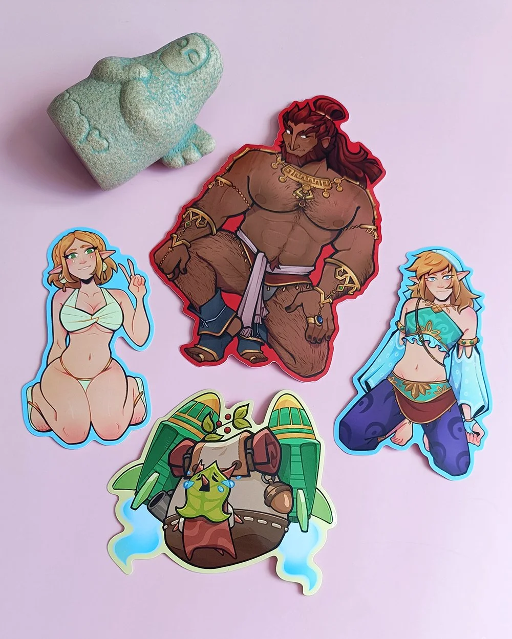 Sexy Tri-Force_1_UPLOAD.jpg