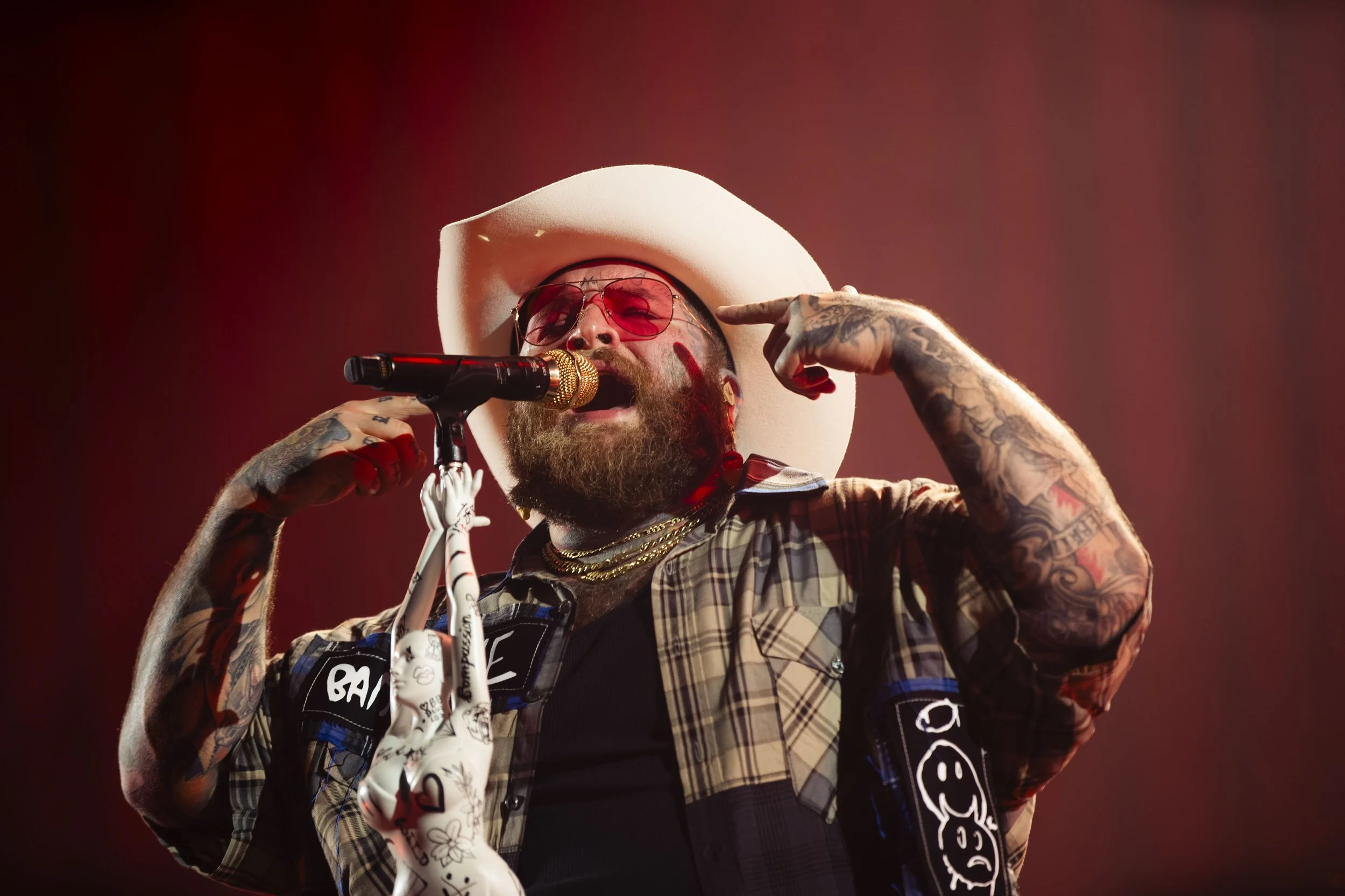 Teddy Swims Finds Therapy in Minneapolis