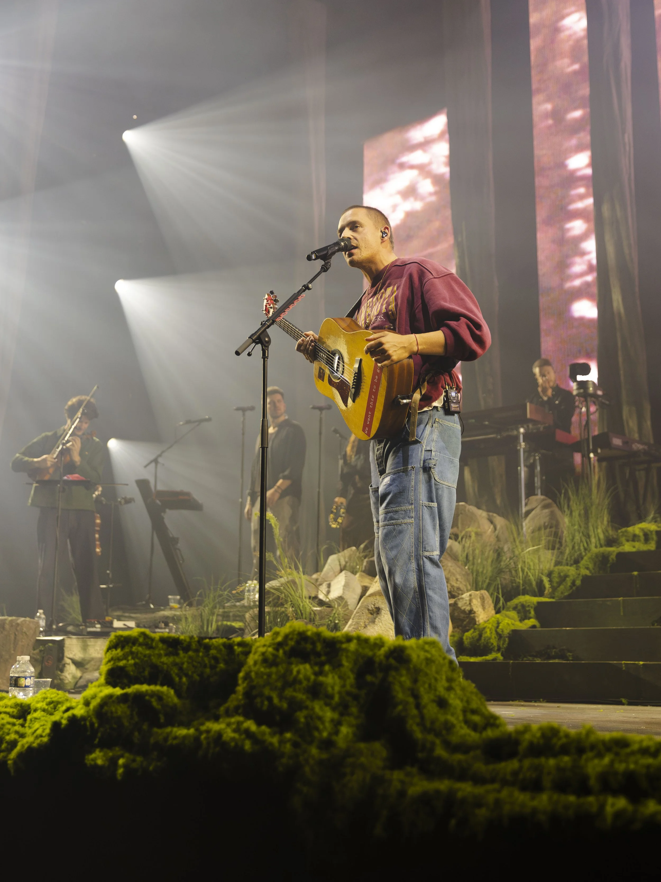 DermotKennedy-17.jpg