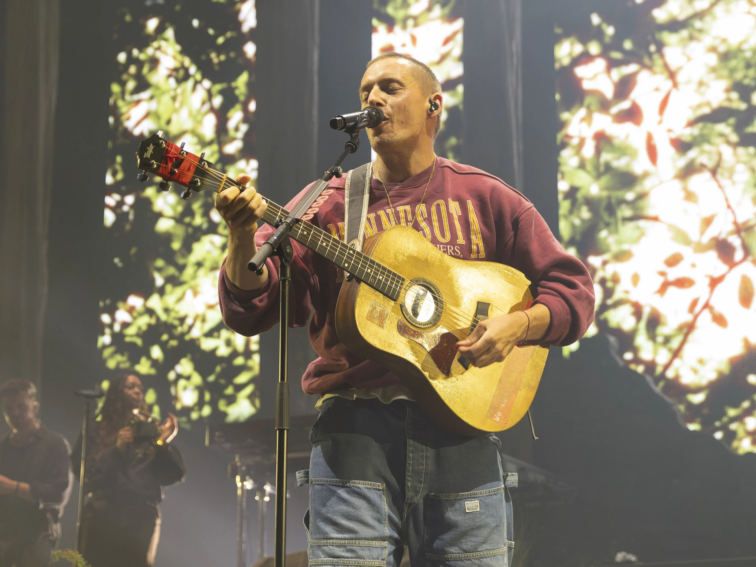 DermotKennedy-23.jpg