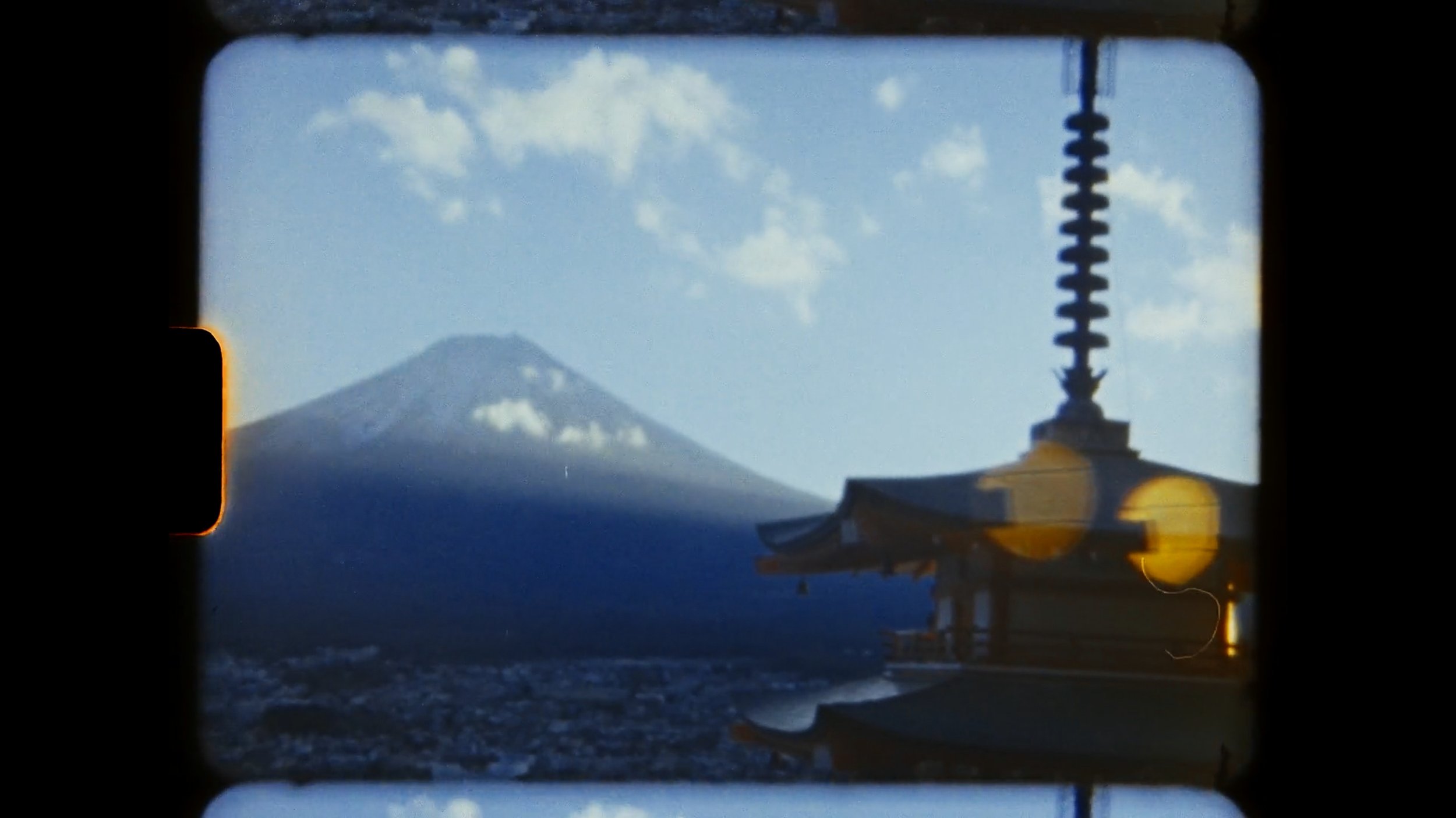 Still 2025-12-31 113153_1.28.1.jpg