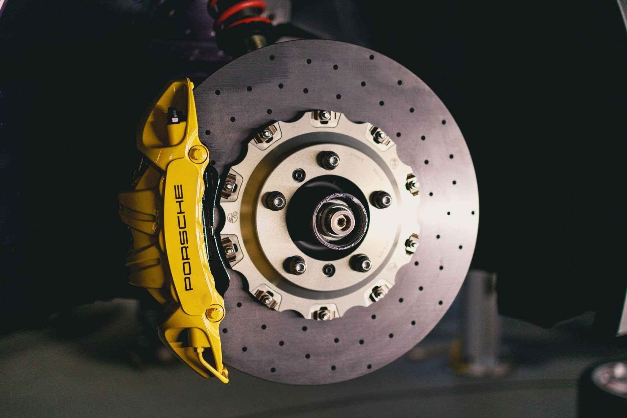 porsche-991-gt3rsgt2rs-surface-transforms-carbon-ceramic-discs-410x36mm-front-replacement-572171-1252207038.jpg