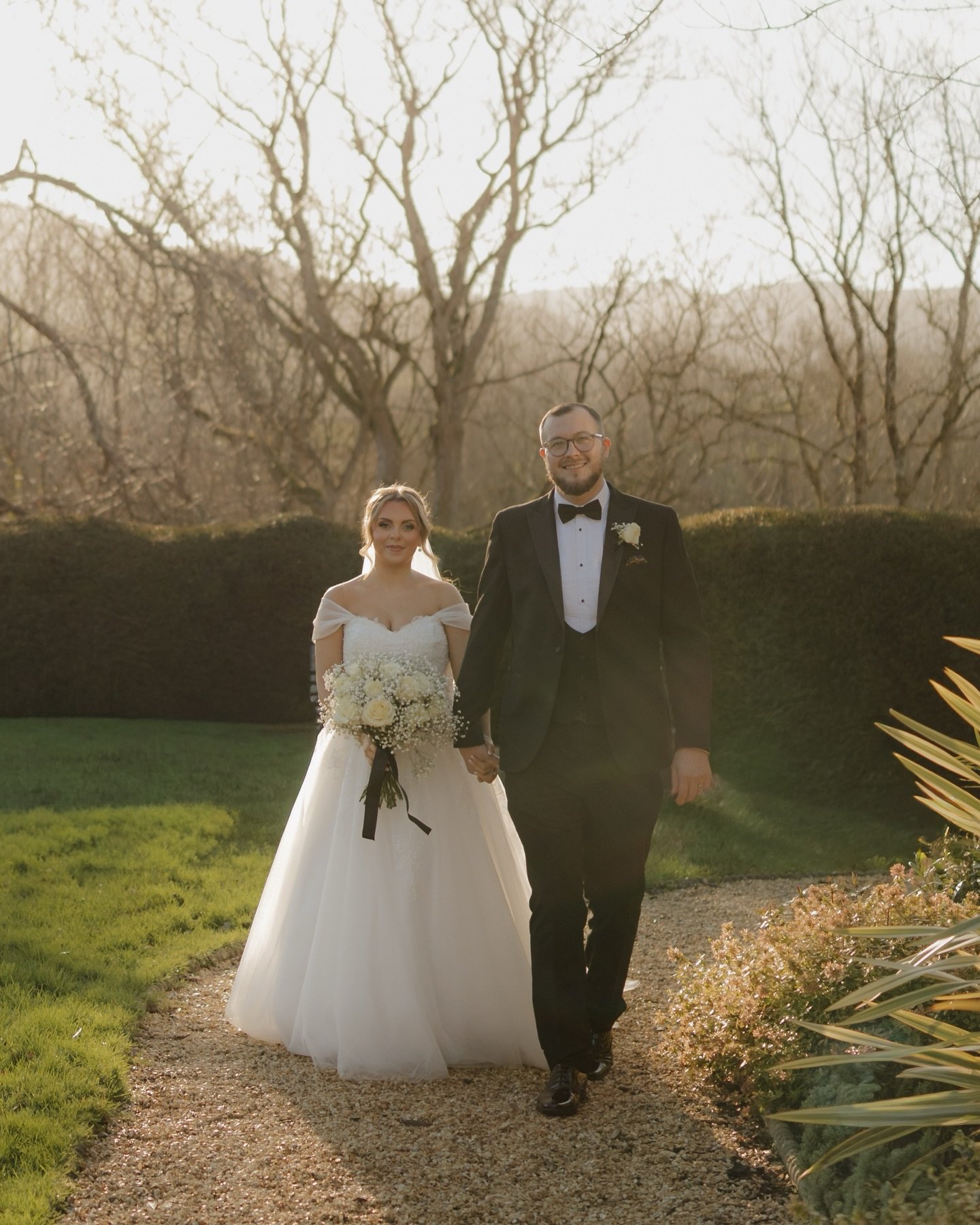 Such a special day to be part of 🤍

My first winter wedding was an absolute dream for a special couple, can&rsquo;t stop looking back at this gallery 🤩

South Wales &amp; UK Wedding Photographer 

Supplier love |
Photography | @mitchellprosserphoto