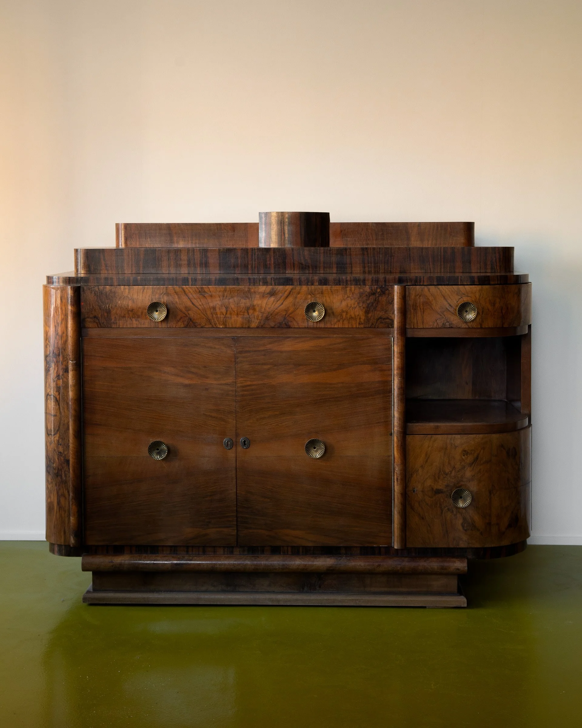 Italian Chest of Drawers