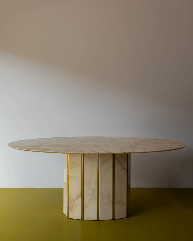 MARBLE DINNING TABLE WITH OVAL TABLE TOP