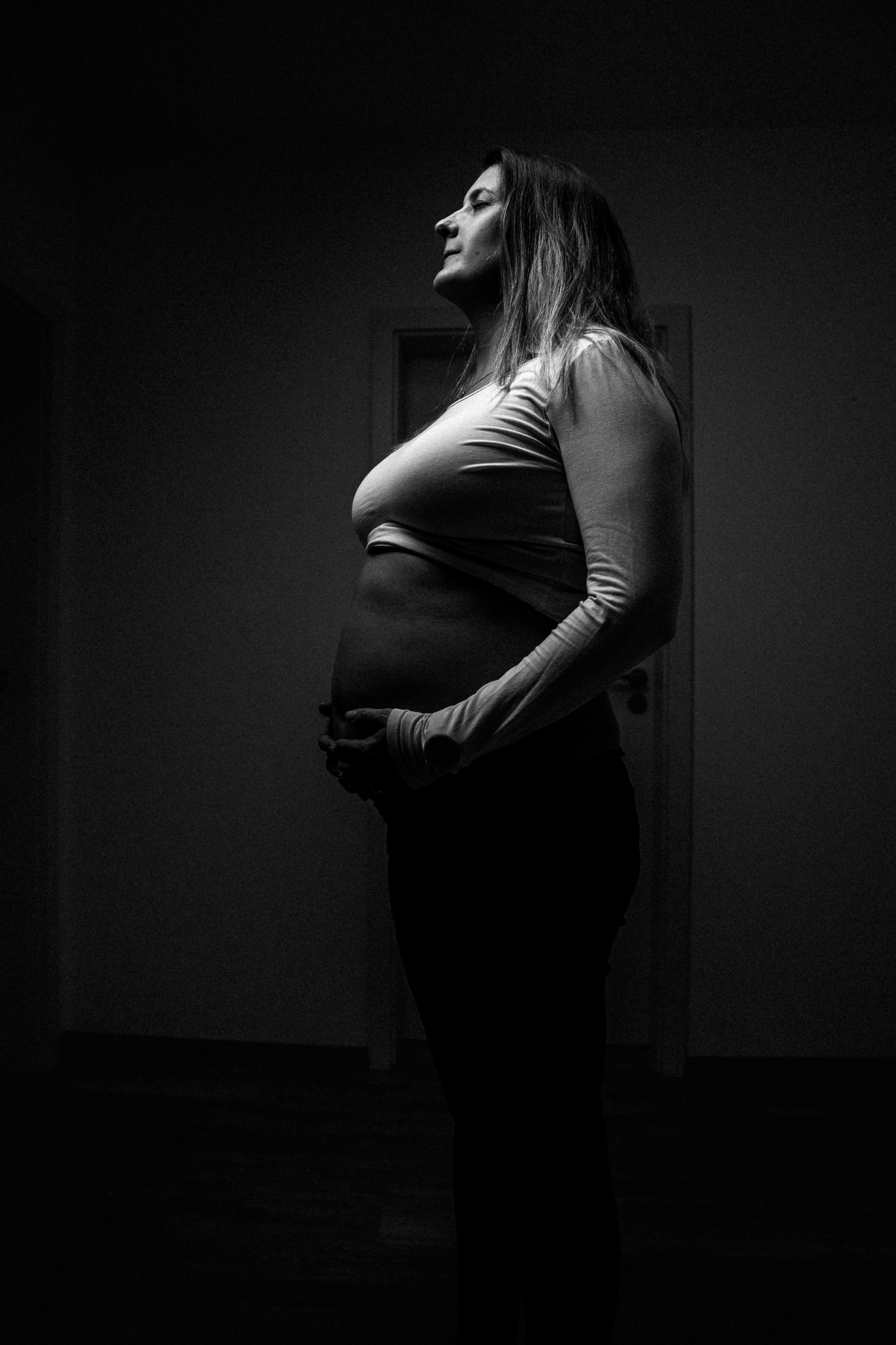 DSC01850-minKuba a Petra Jelínkovi těhotenské focení Dyguen.jpg