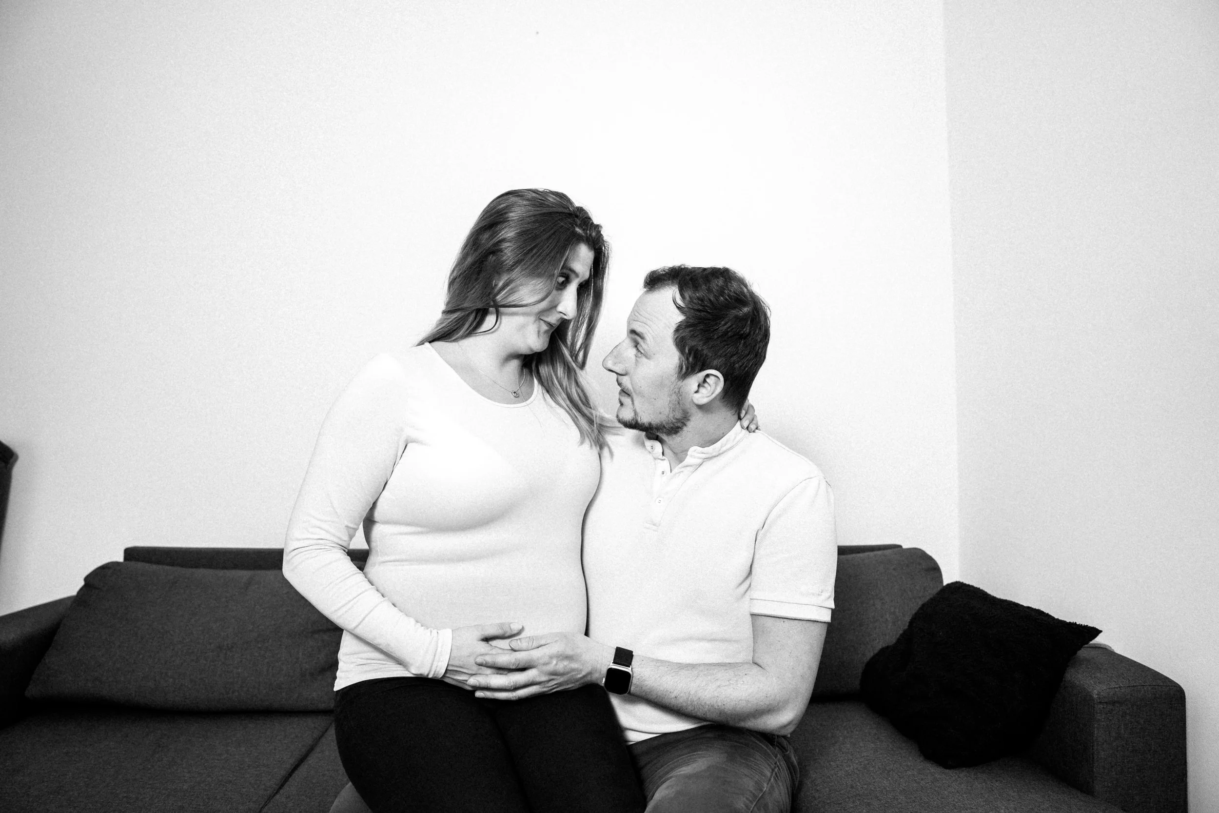 DSC01737-minKuba a Petra Jelínkovi těhotenské focení Dyguen.jpg