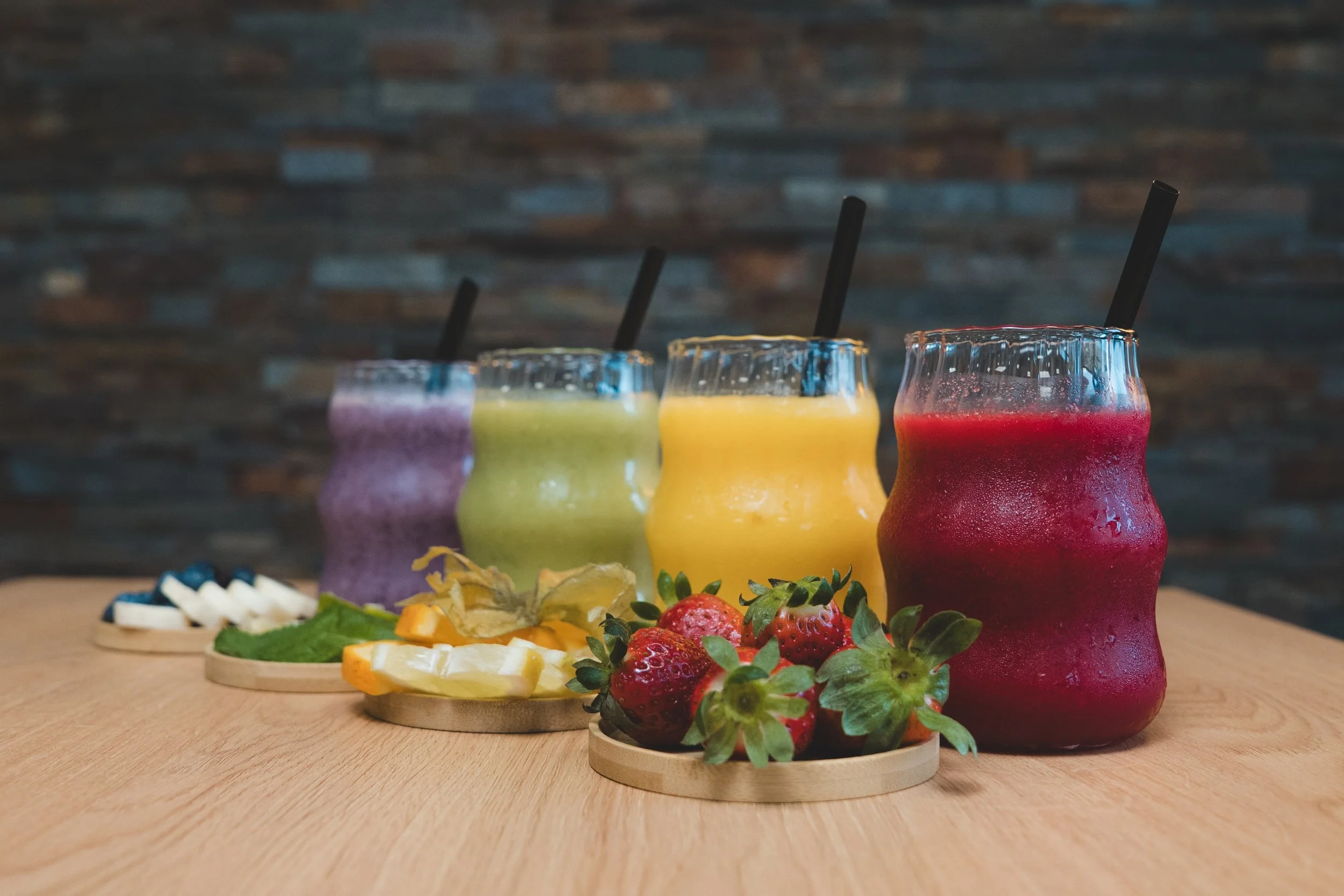 DSC05038-minLiberecký svatební fotograf Dyguen - Bagel cafe .jpg