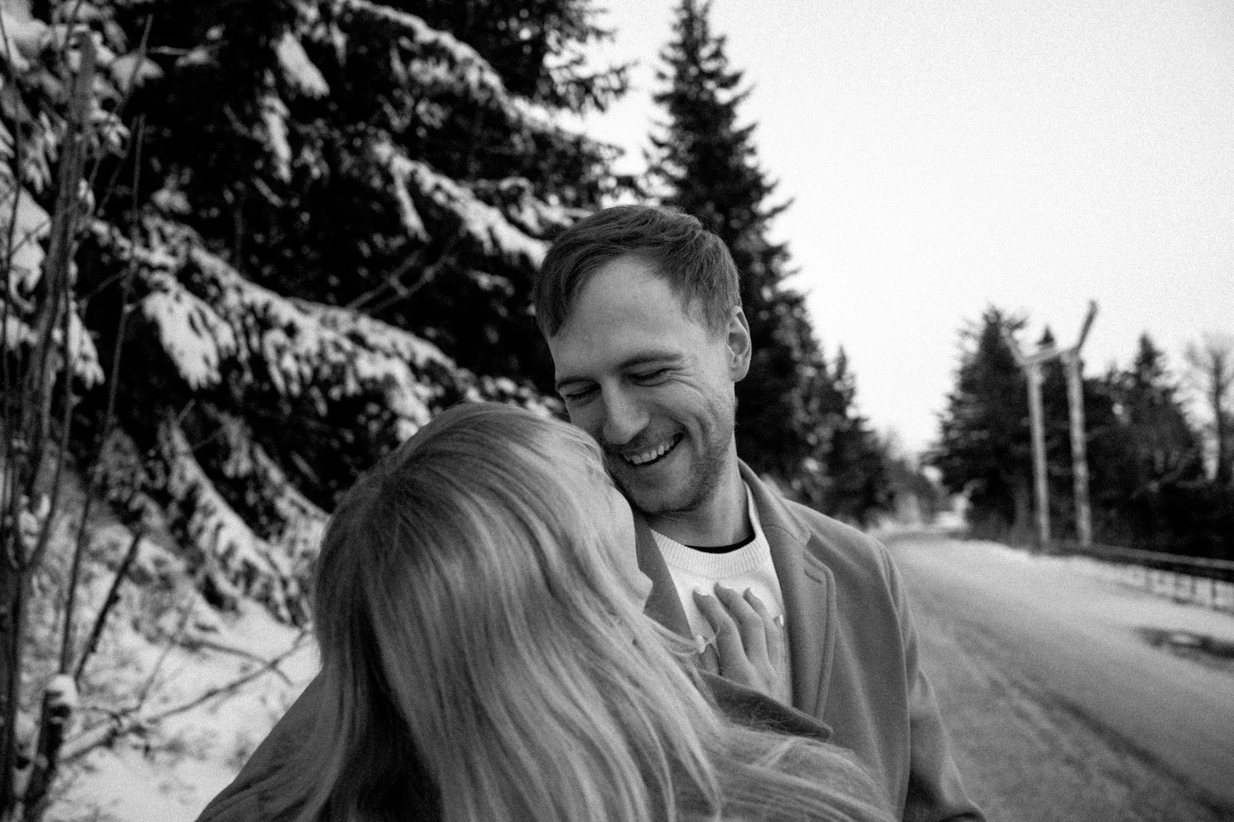 Lukáš a Káťa párové focení - Ještěd (5)-minDyguen párové focení.jpg