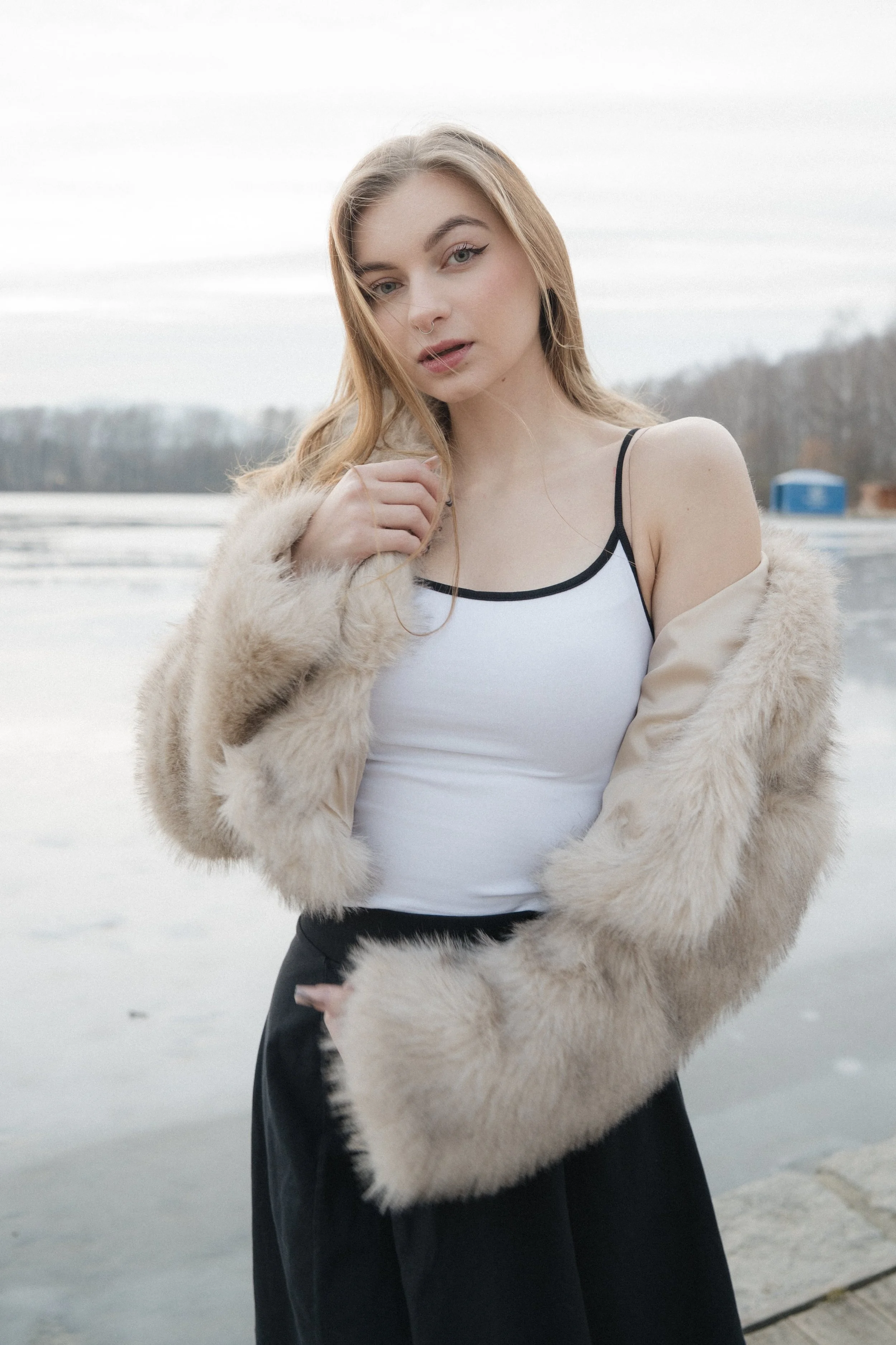 DSC08420-minLiberecký svatební fotograf Dyguen - Portrétní fotograf.jpg