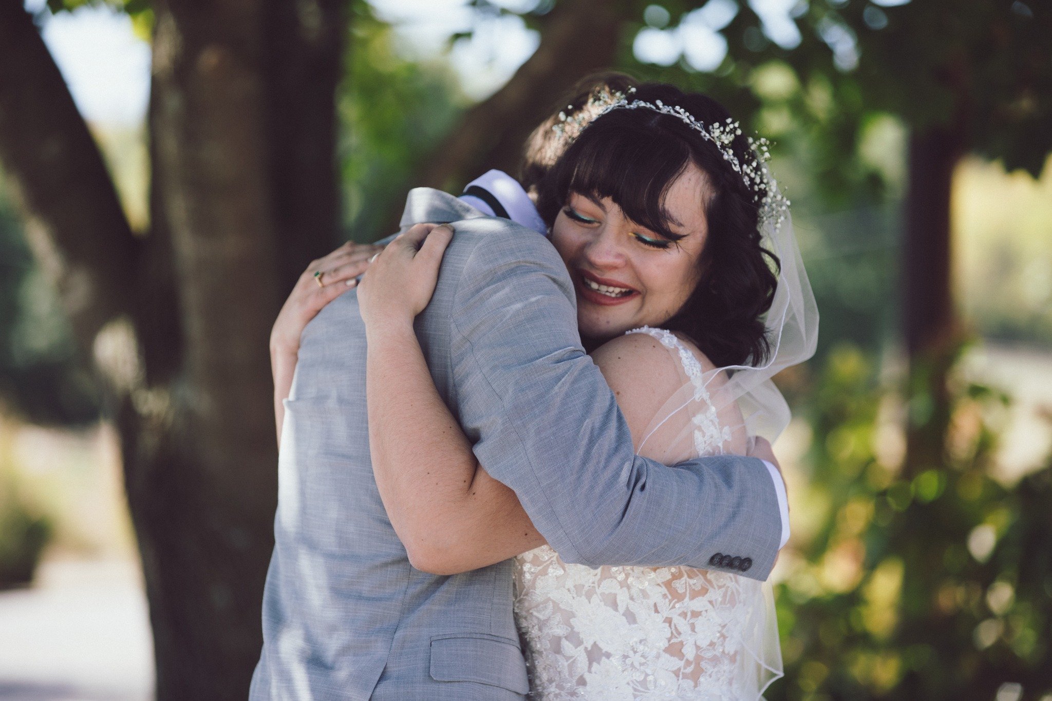It&rsquo;s Wedding Wednesday AND National Hugging Day! Hug someone you love today!

 #clarksvilletnlocal #wedding #WeddingWednesday #nashvilleweddings #weddingphotography #weddingphotographer #clarksvilleweddingphotography #clarksvilleweddings