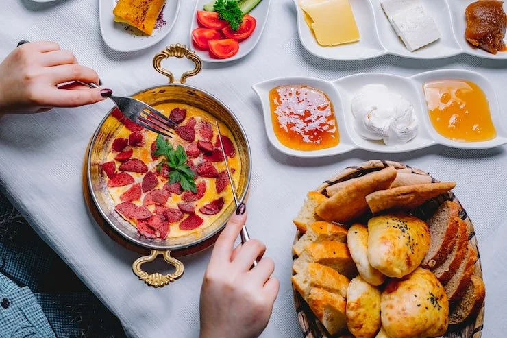 How to Choose a Family-Friendly Cafe in East Village?
