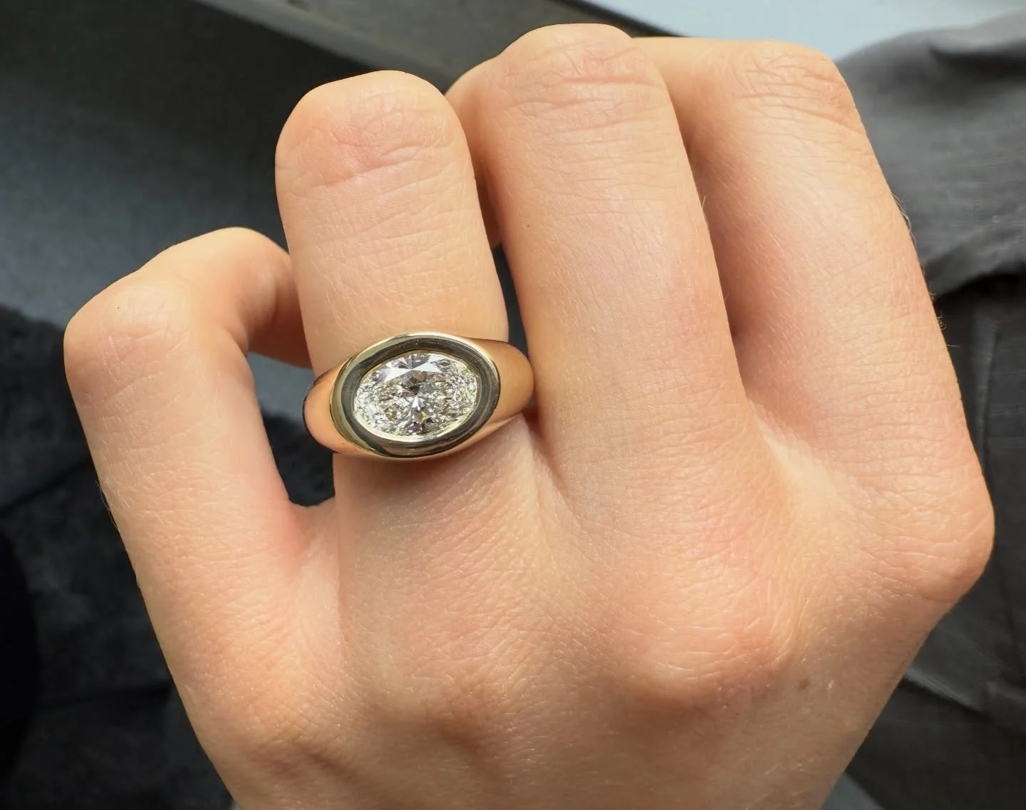 east to west oval taking up some space 🚨