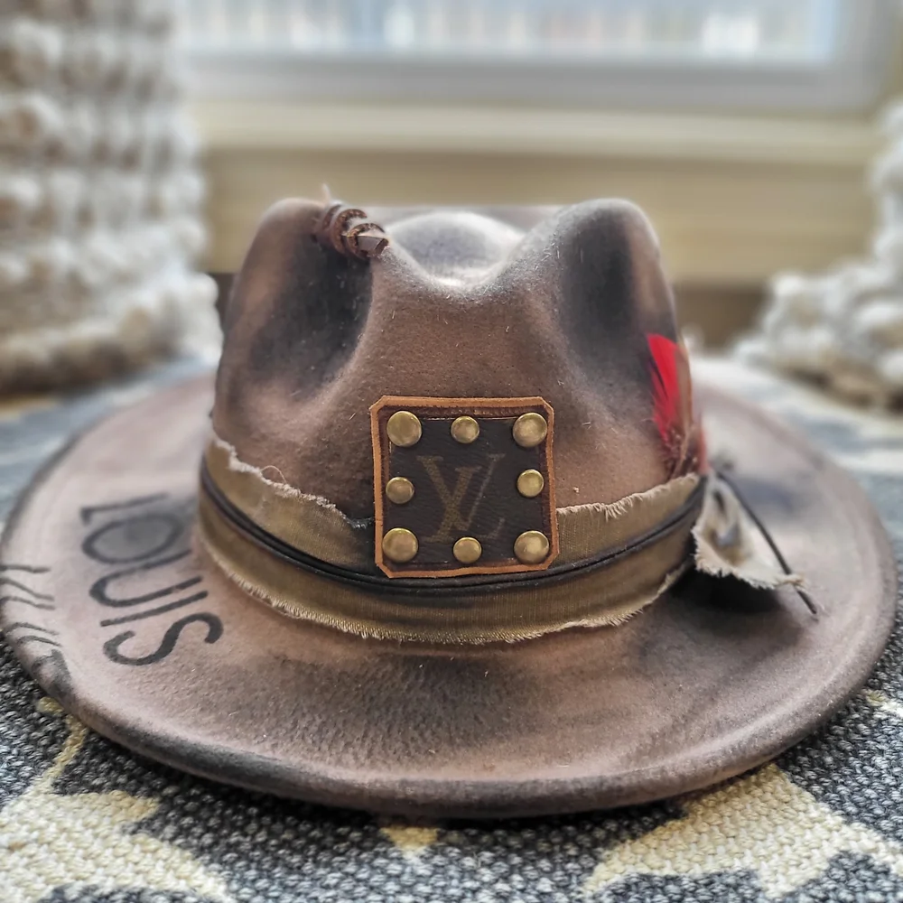 Revival Wear | Explore Unique Creations display picture 3