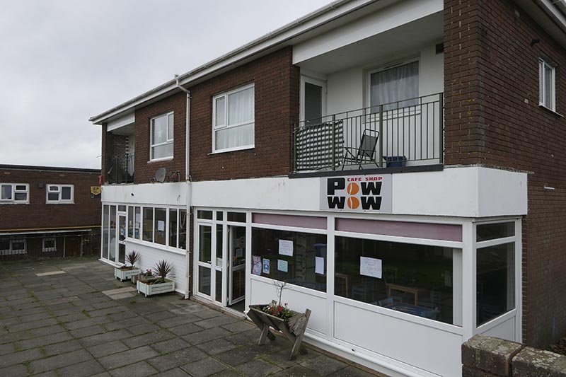 Outside-of-Pow-Wow-cafe-Teignmouth.jpg