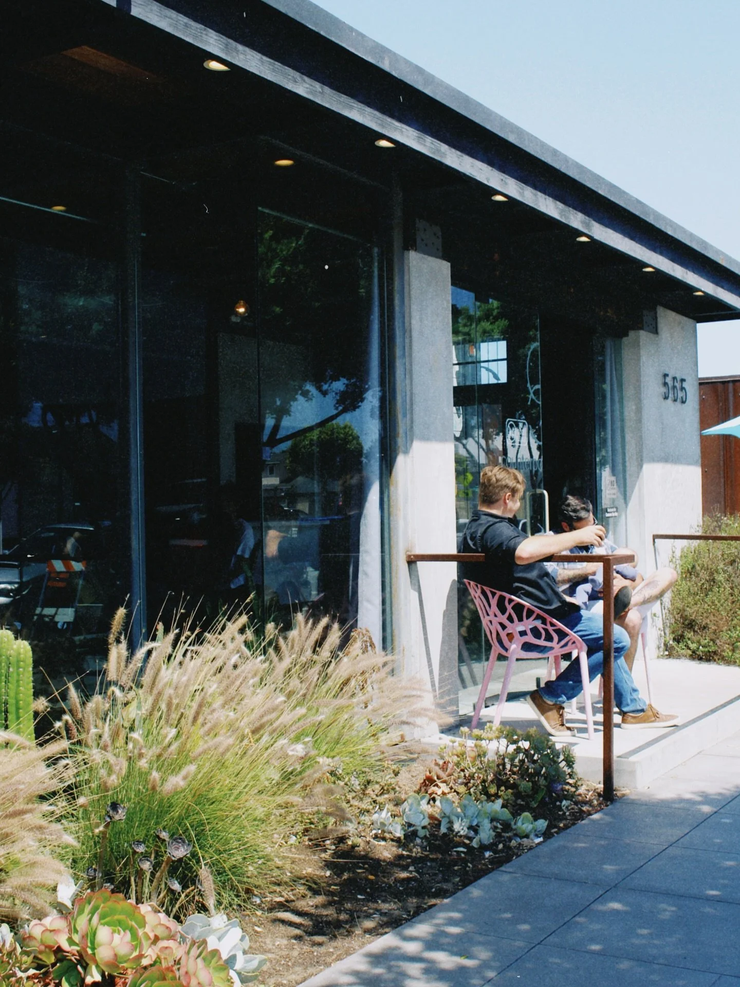 NOW SERVING &ndash; COUNTERPOINT COFFEE

At Smooth Coffee Co., every collaboration begins with a conversation about flavor, purpose, and place. Some coffees call for broad sharing, others for something more intimate.

For Max Georis at Counterpoint C