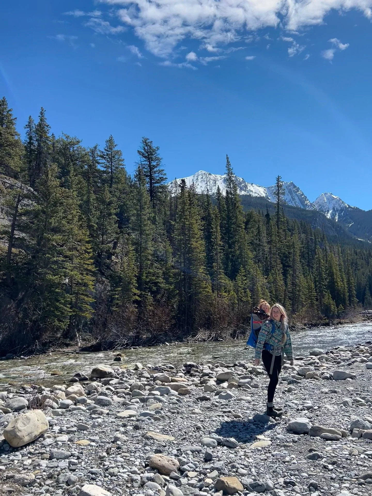 Easter in the mountains 🌅💖⛰️🎨❄️☀️