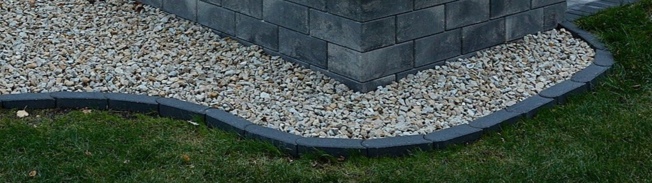 Best Landscape Bed Edging Options for Twin Cities Homes — Relentless ...