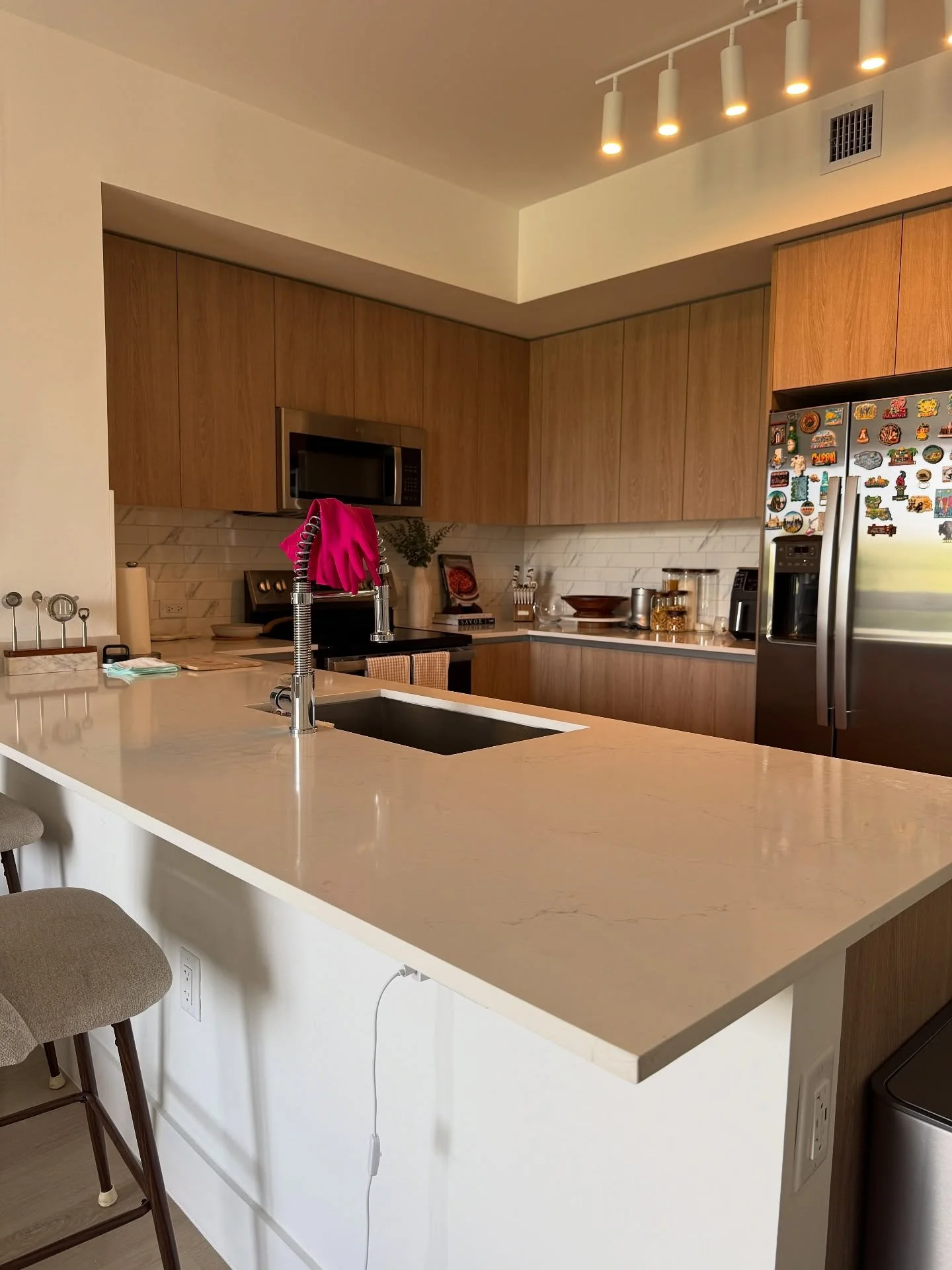 Move-in ready in Miami 🏡✨
We gave this apartment a full cleaning so the new tenants can start fresh in a spotless space.

#MoveInCleaning #MiamiApartments #FreshStart #CleanaPro #CleanSpaces