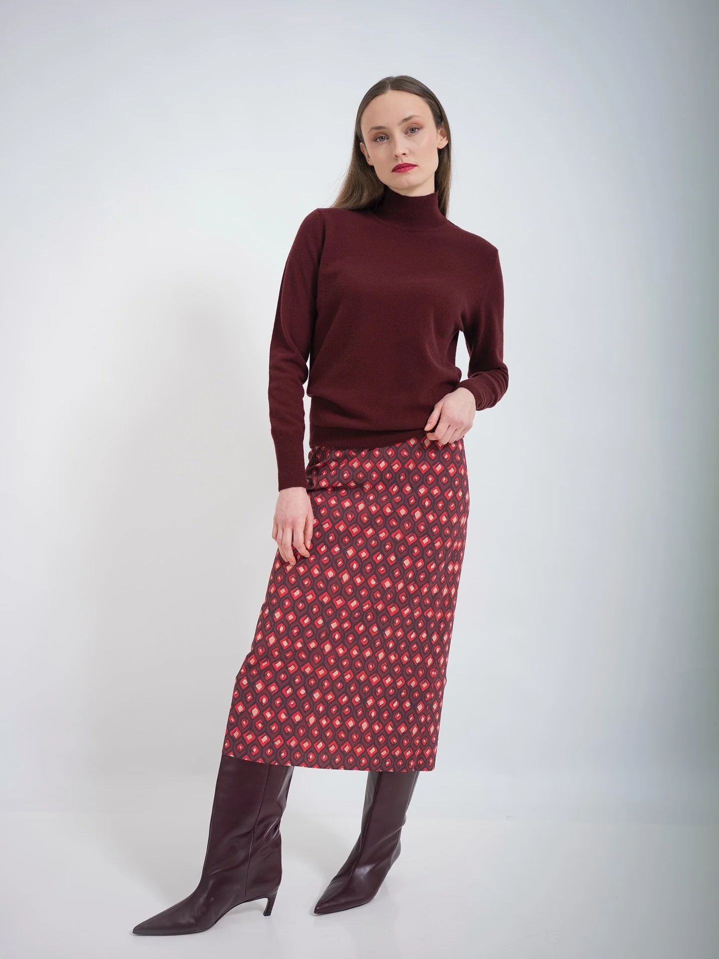 A new print, a new chapter. ✨

From blouse to skirt to dress - discover our latest Sassenbach signature print from the AW25/26 Collection.

Timeless tailoring meets bold design, created to stand out and made to last.

Now available at our Munich stor