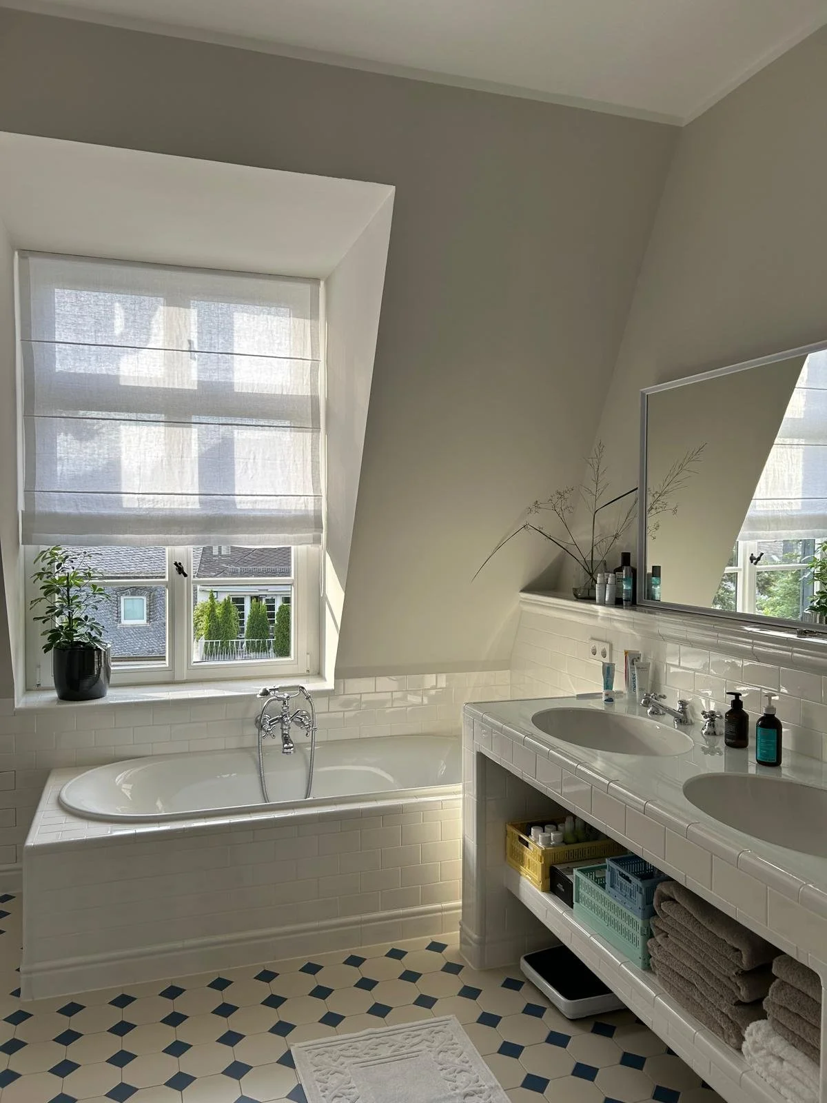 WhatsApp Image 2024-08-22 at 11.41.33.jpeg