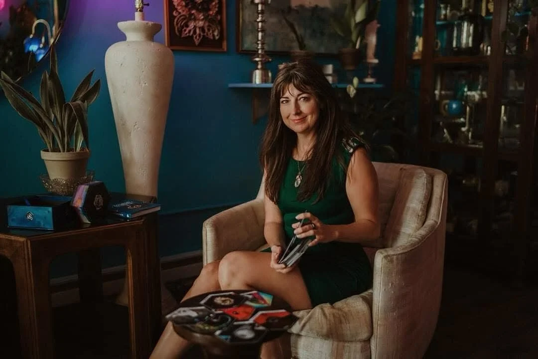 Things are getting WILD over here&hellip;
 
Let&rsquo;s just say: things are unfolding at warp speed in my field.

Im helping my clients go from 
Looping to Leaping in energetic , mental &amp; physical realms 

Breakthroughs that used to simmer for m