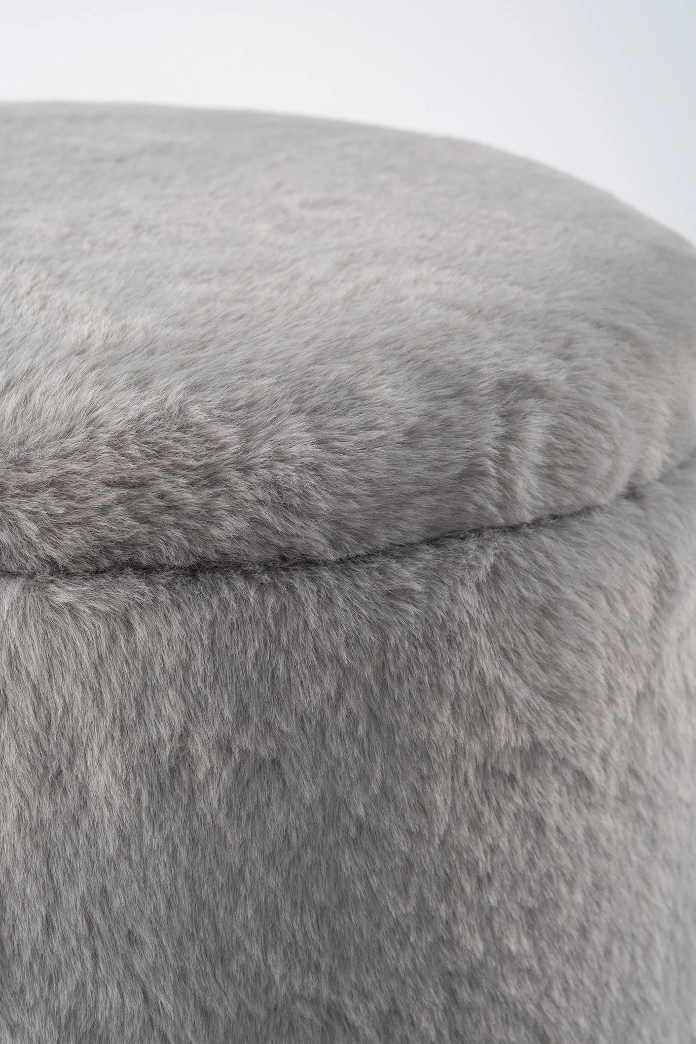 RM Neptune Grey Seat Macro.jpg