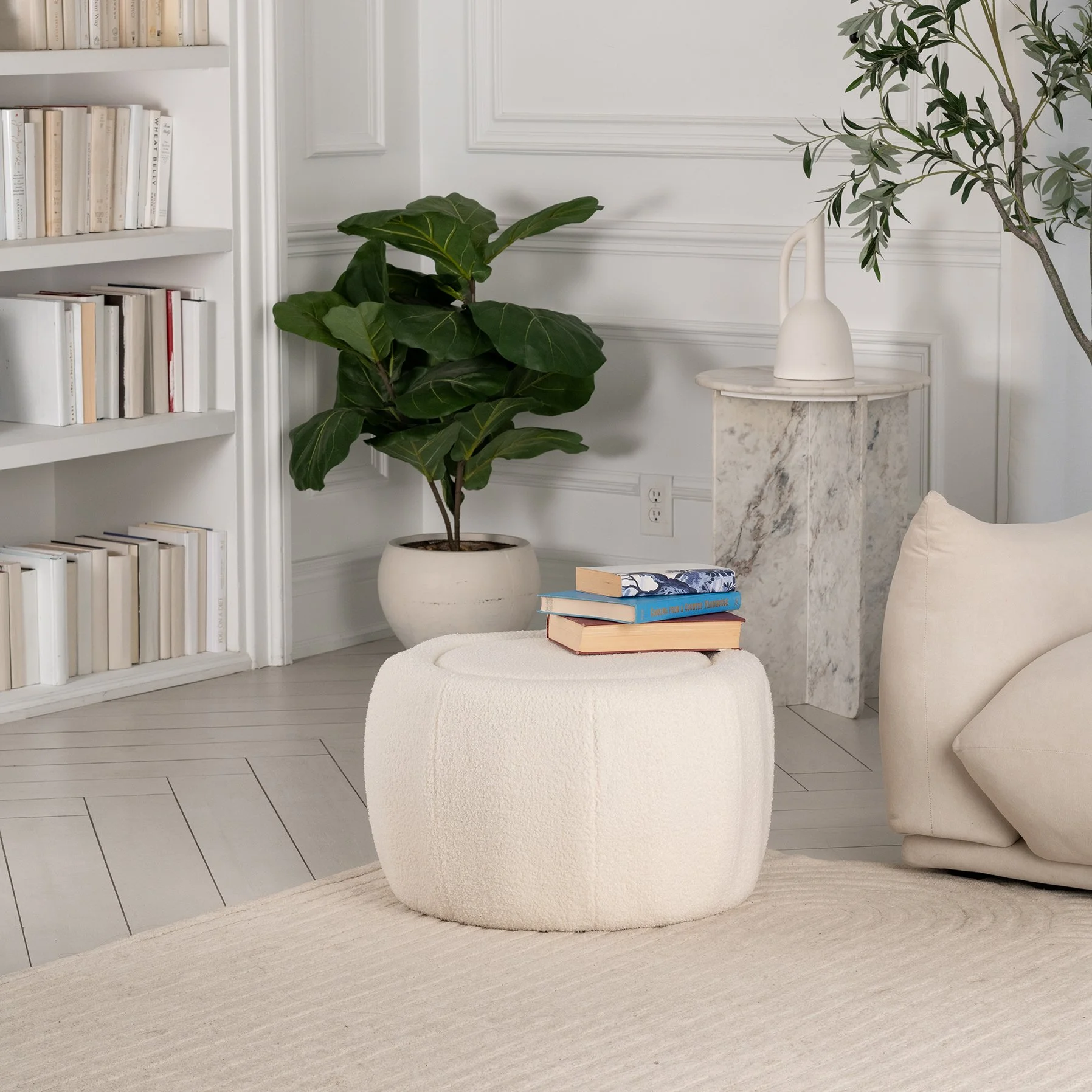 RM Camelot White Lifestyle 2.jpg