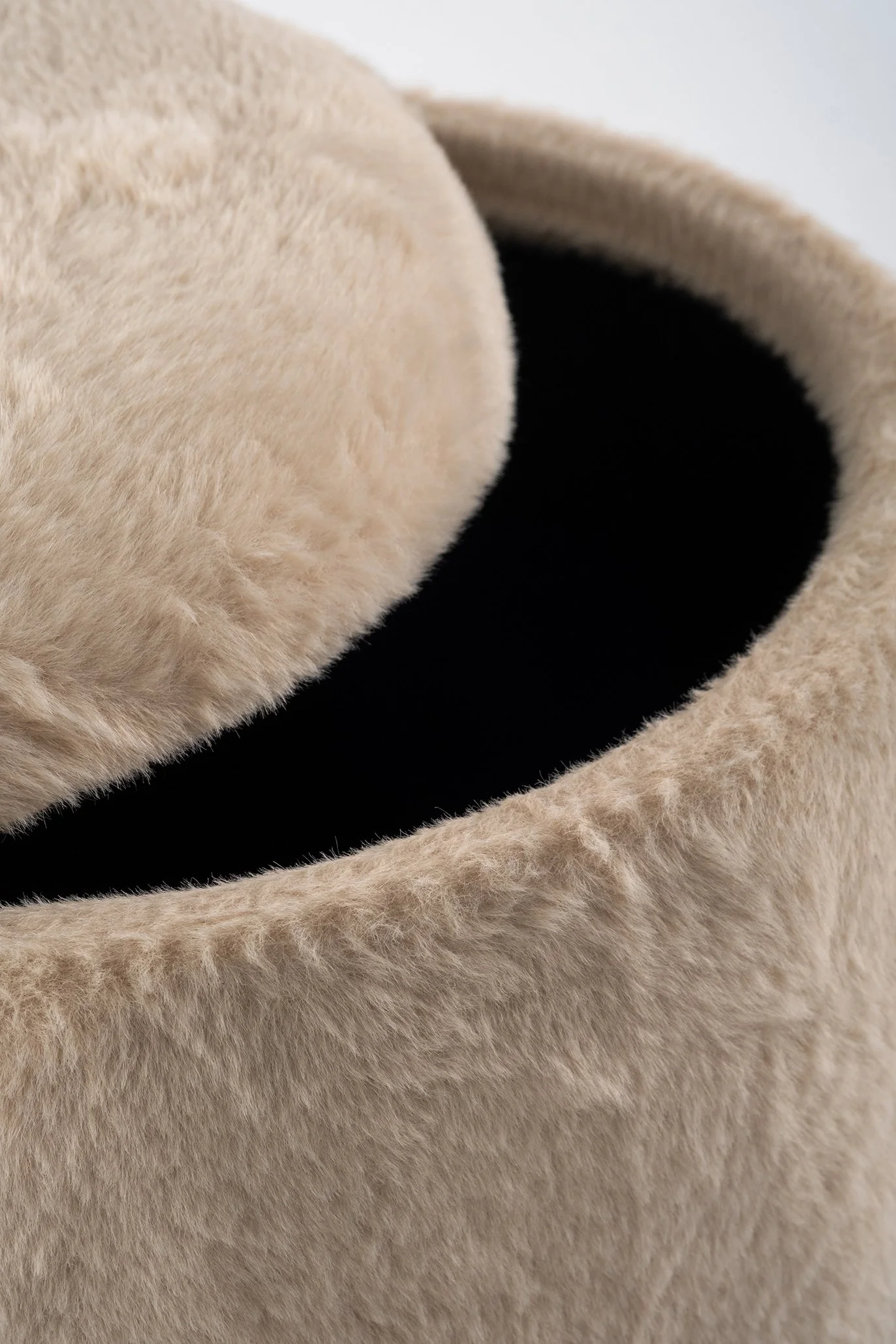 RM Neptune Beige Storage Macro.jpg