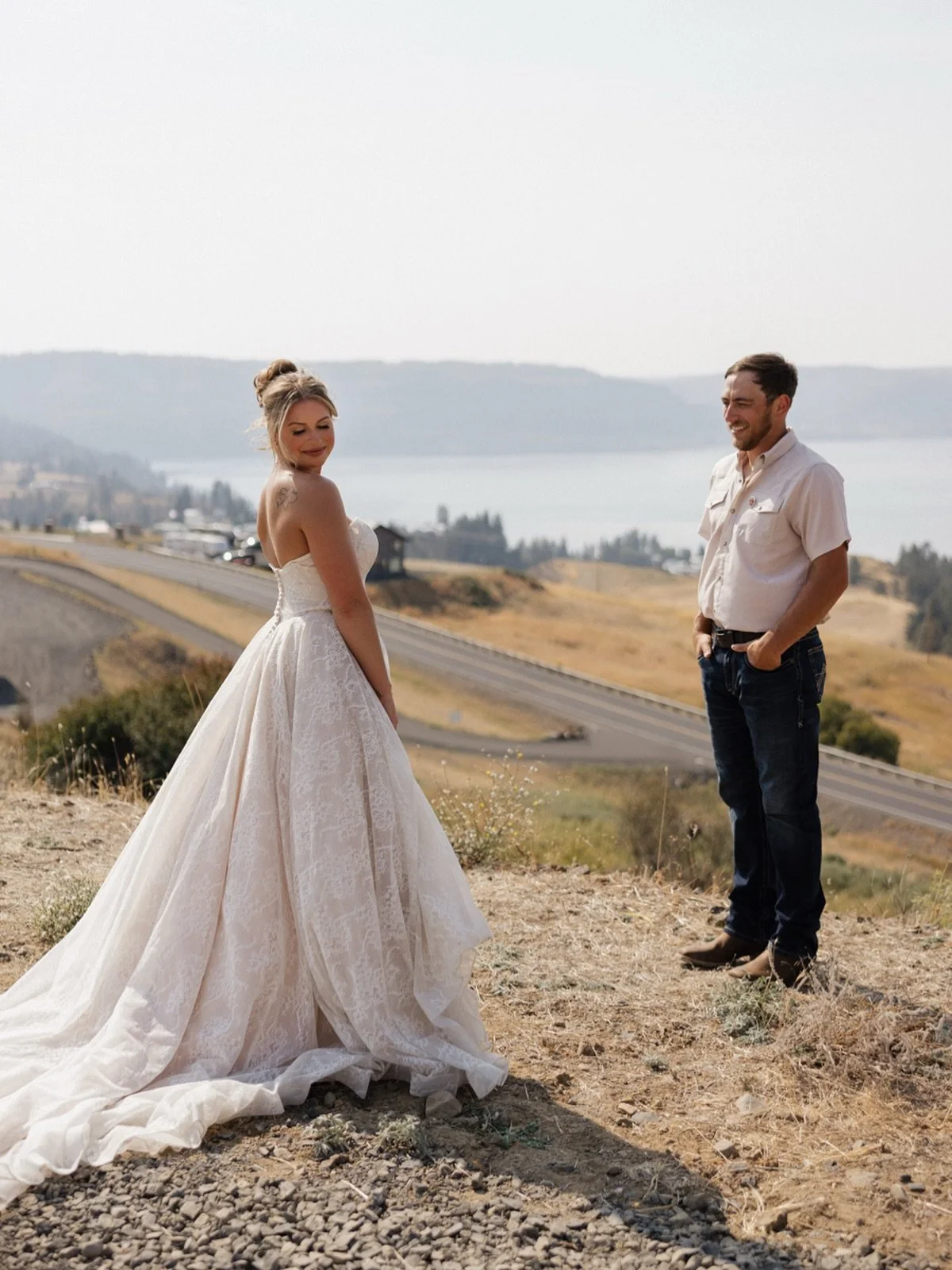 I have almost watched every single movie from the twilight saga while editing today. I&rsquo;d say it&rsquo;s been a good day 💗🫶🏻
.
.
.
.
#weddingphotographer #idahoweddingphotographer #washingtonweddingphotographer #pnw