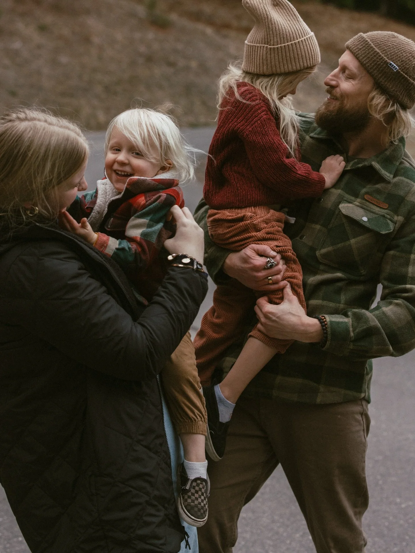 Spent Sunday exploring with my daughter&rsquo;s dad and his babies. No pressure, no forcing moments&hellip;just natural, real time together. I am forever thankful for all of them 🌲
.
.
.
.
#familyphotos #candid #candidphotographer #storytellingphoto