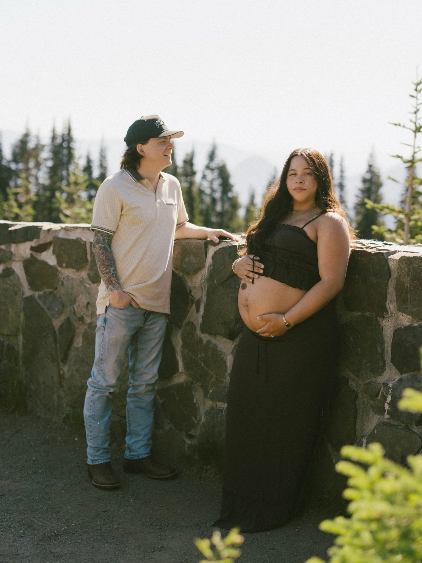 It&rsquo;s the season of posting summer sessions &amp; I&rsquo;m here for it because I had soooooo many beautiful sessions this summer 🫶🏻
.
.
.
.
#mtrainier #mtrainiernationalpark #maternityphotoshoot #motherhood #pnwphotographer