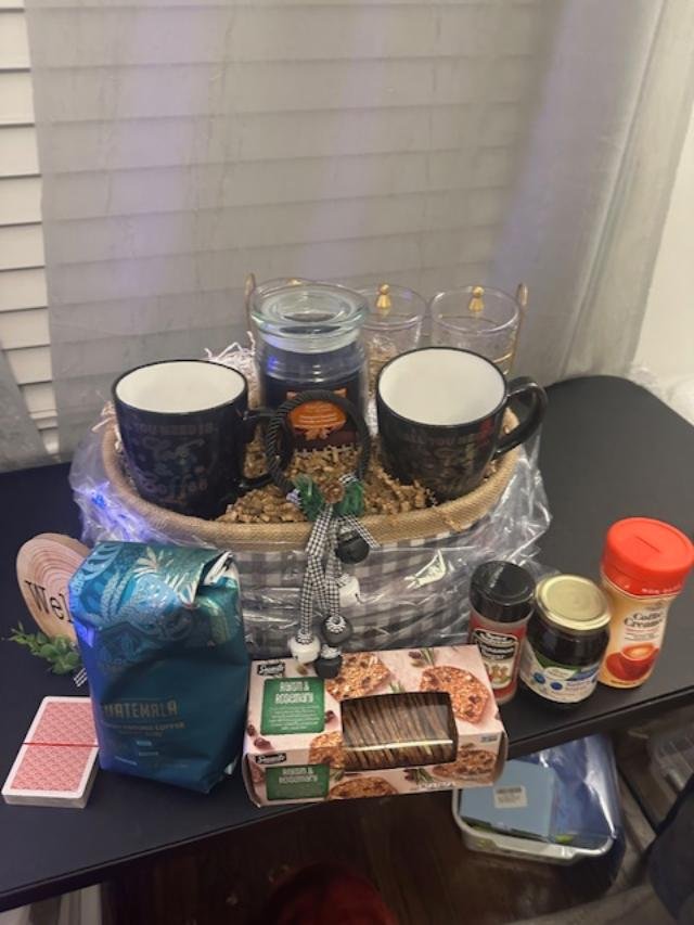 Coffee & Cracket Basket 6.jpg