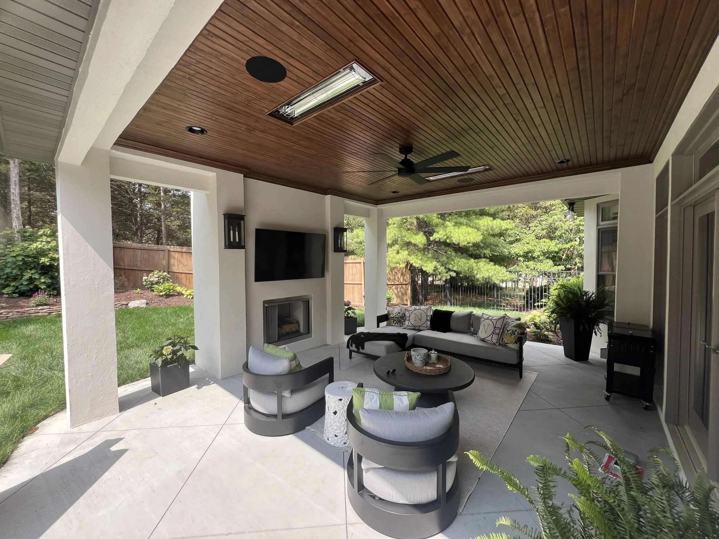 Outdoor living project by Built By Burns, Columbia MO