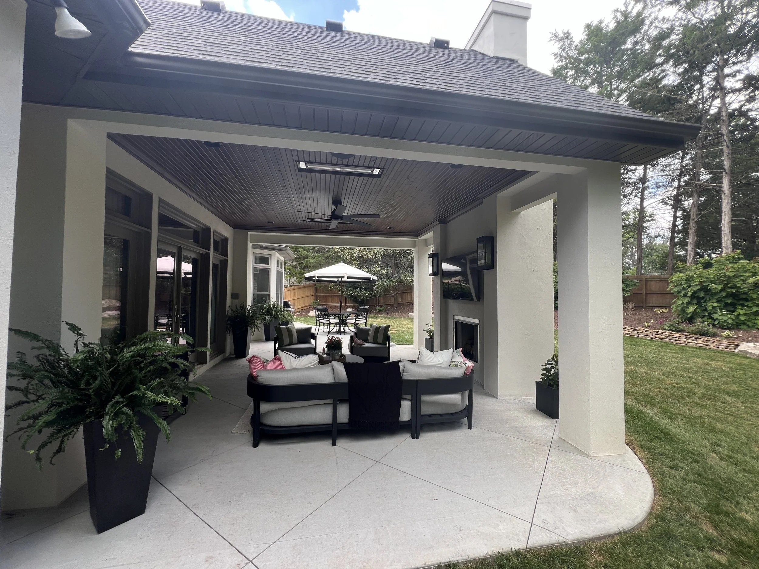 Outdoor living project by Built By Burns, Columbia MO