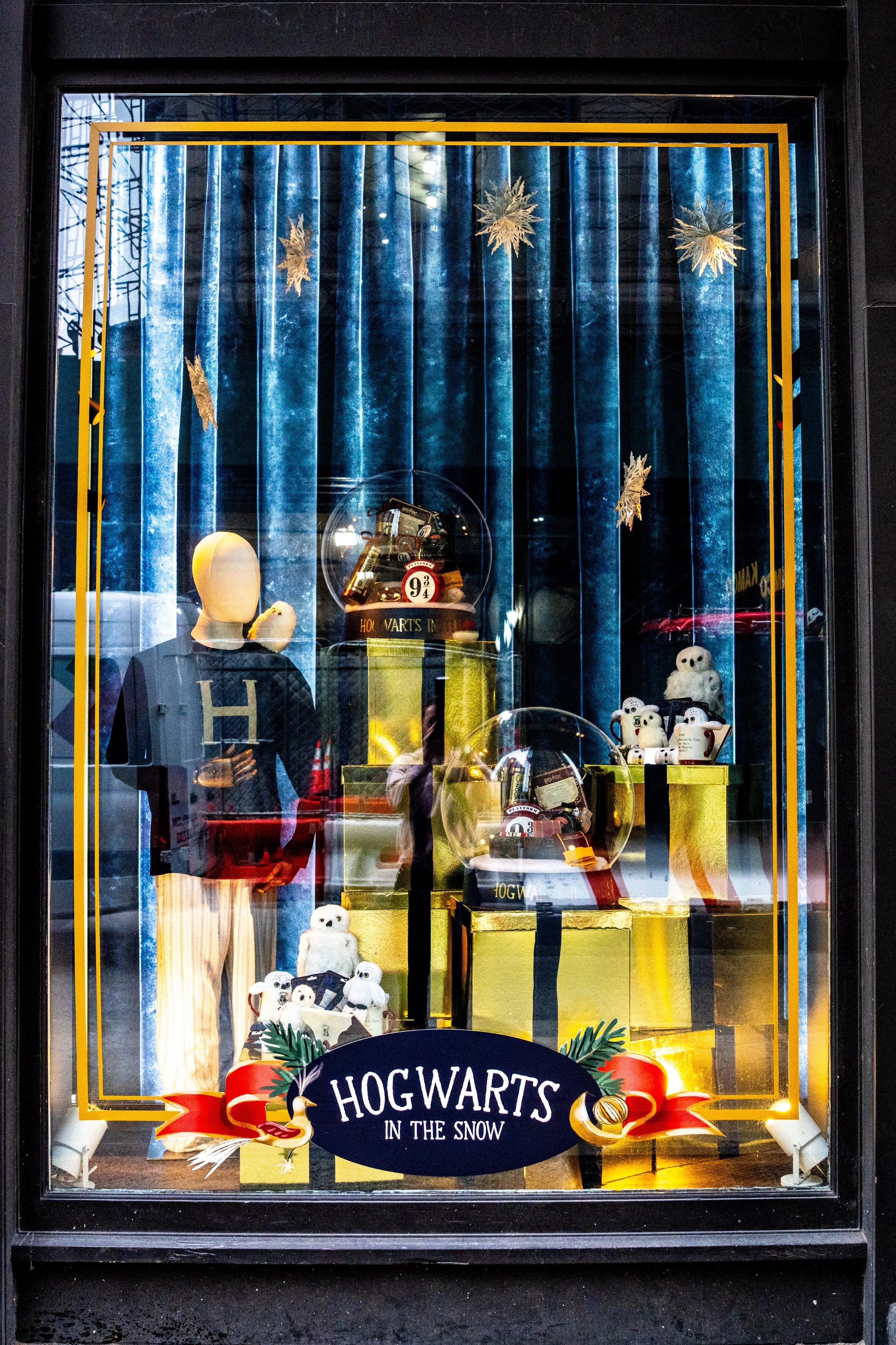 Harry Potter Hogwarts In The Snow Small 1.jpg