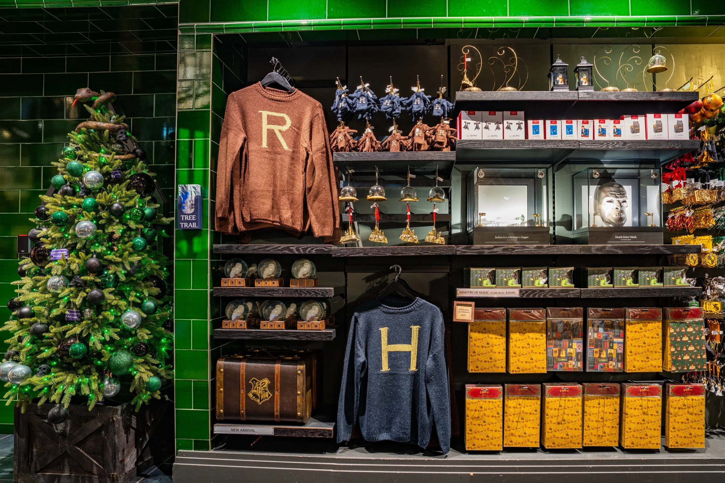 Harry Potter Hogwarts In The Snow Small 8.jpg