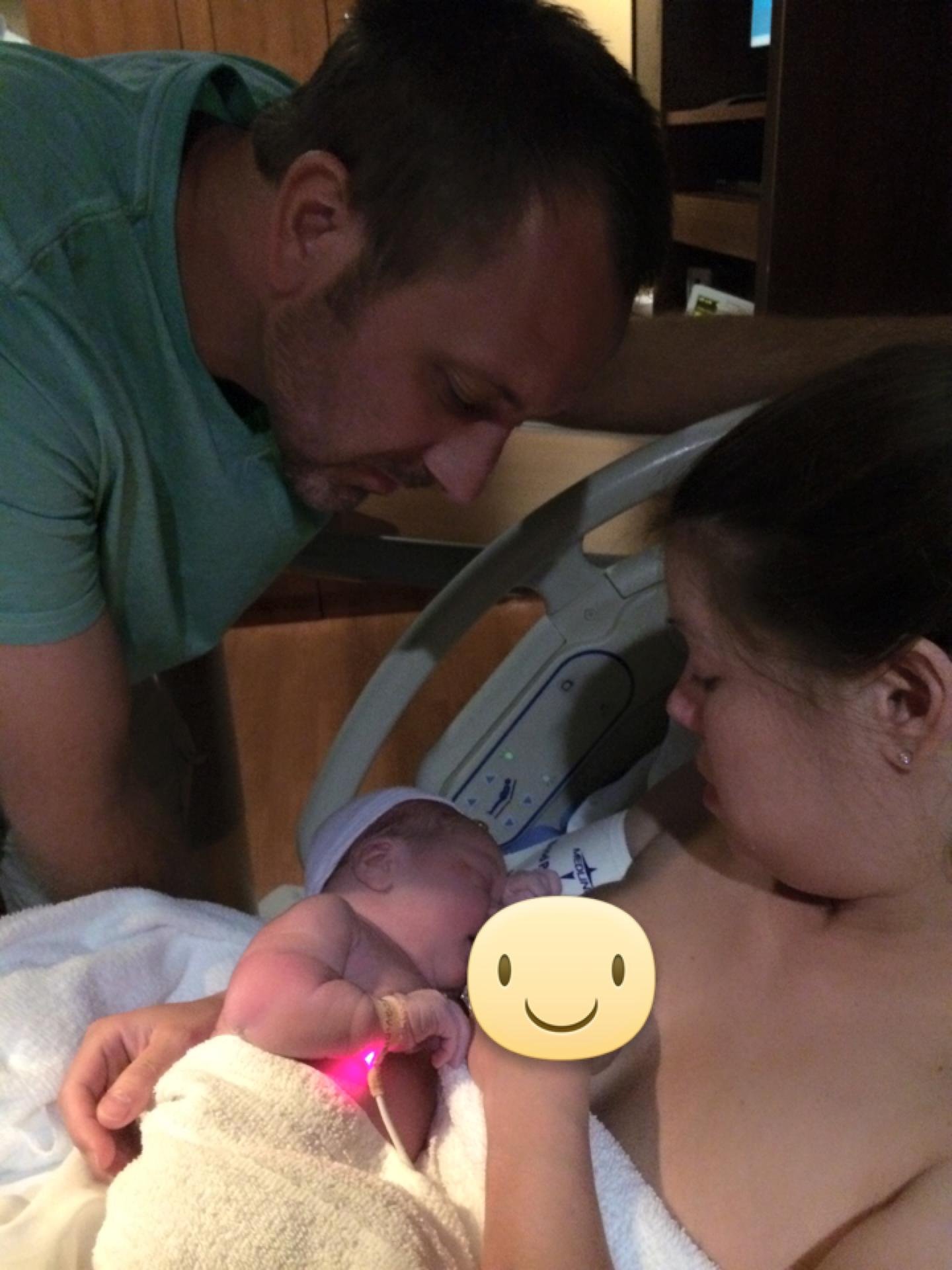 breastfeeding baby for the first time