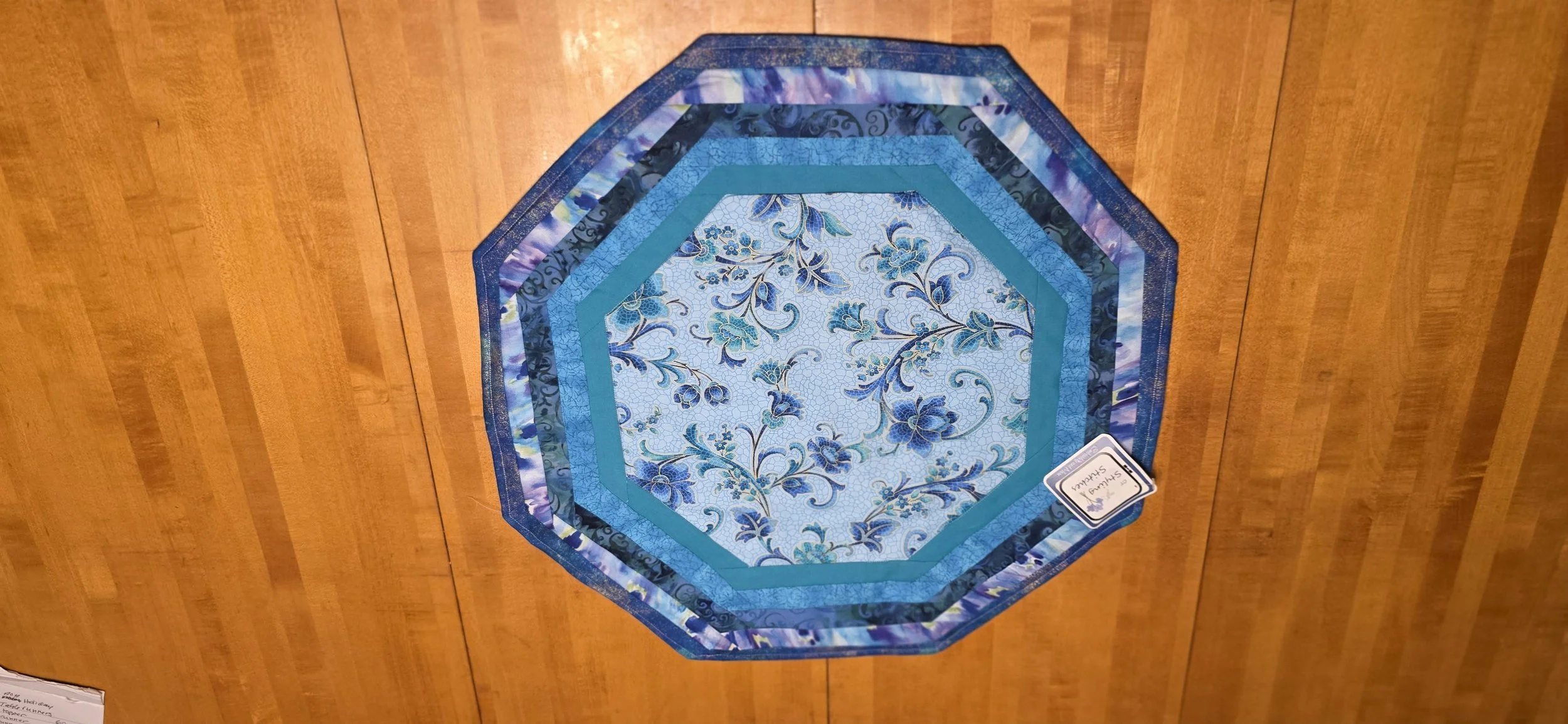 Hexagone table topper 25x21