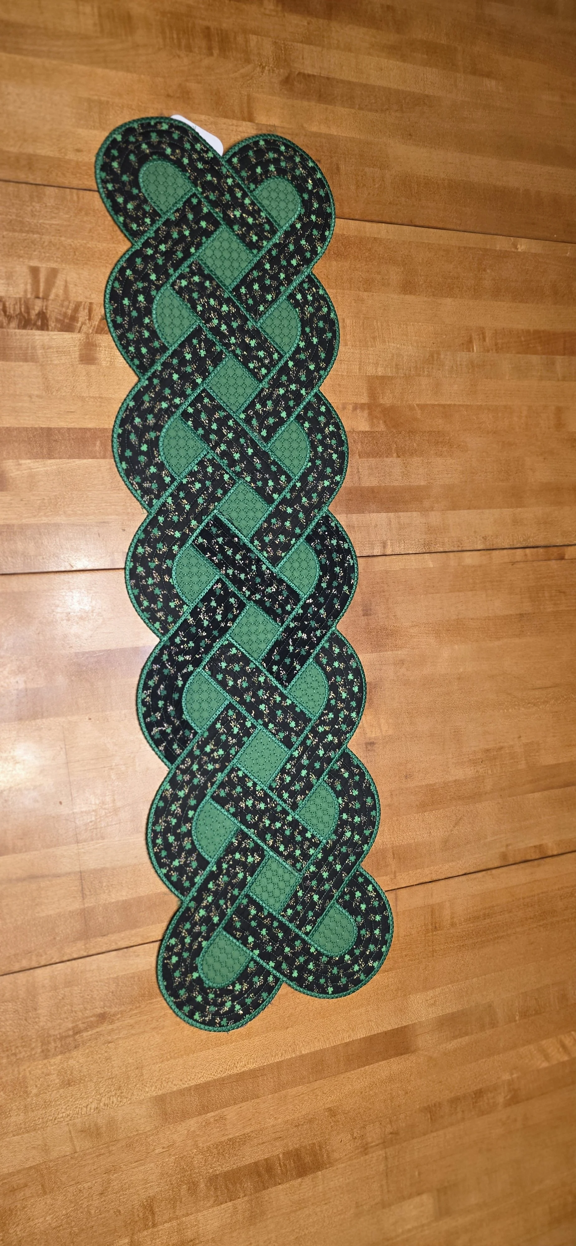 Reversible Celtic knot table runner embroidered with reversible side 30x8