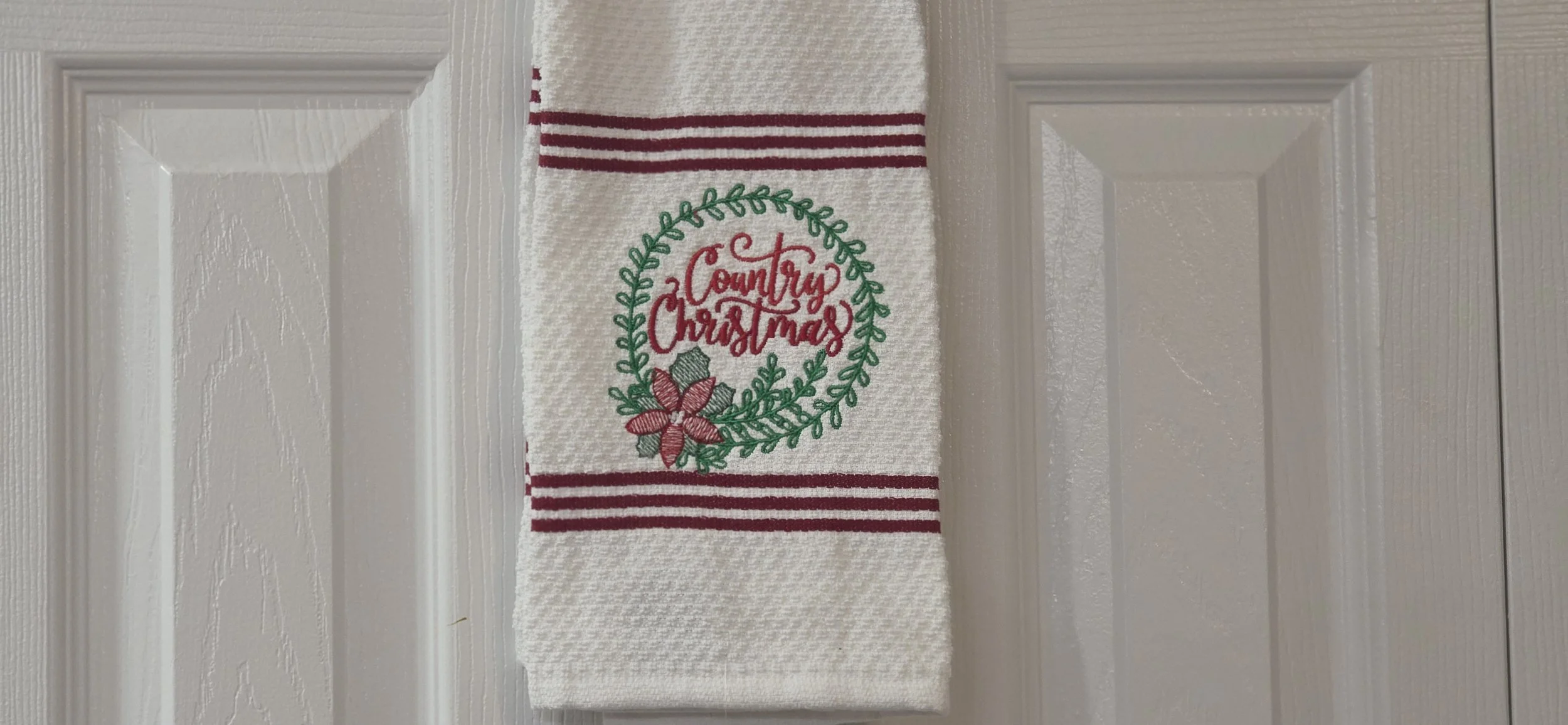 Country Christmas embroidered towel