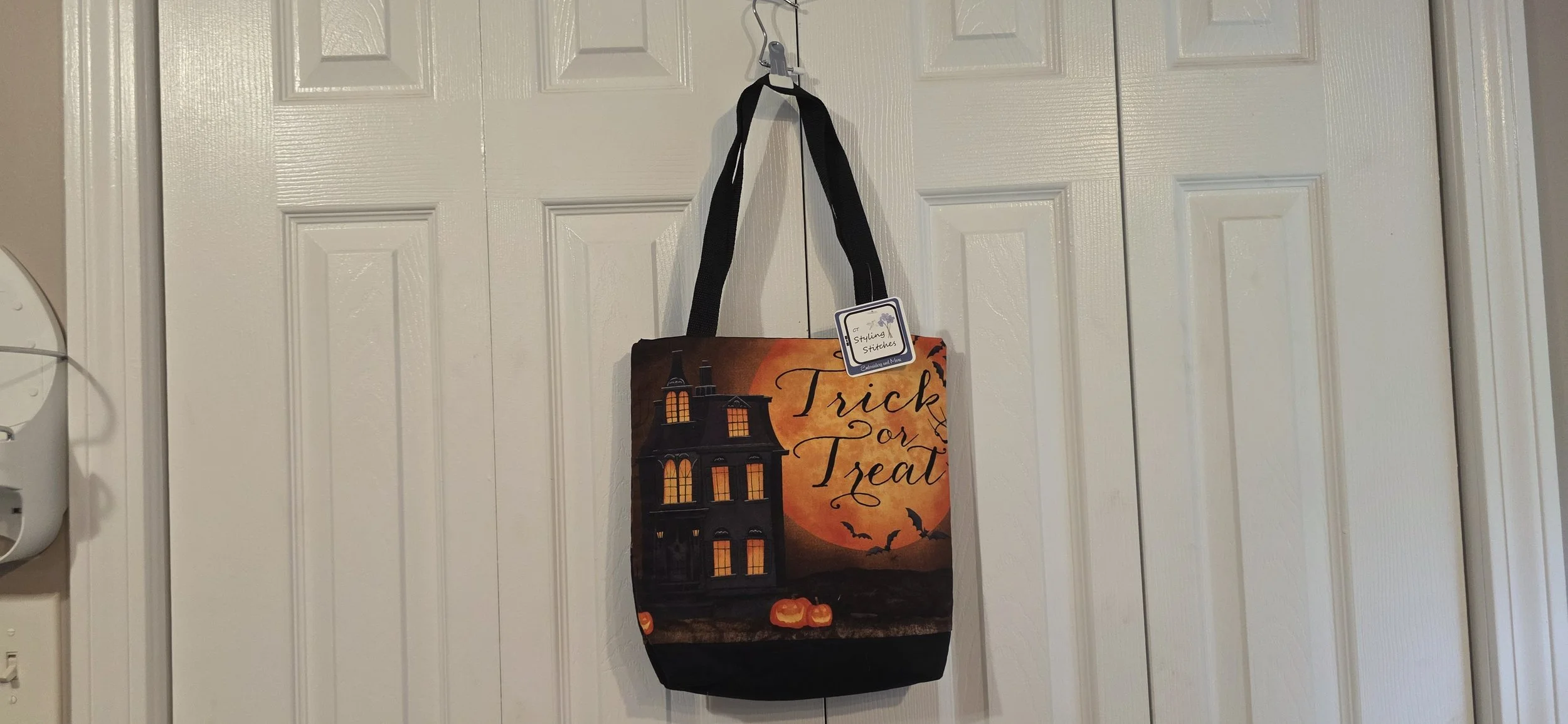 Trick or treat panel bag 12x12