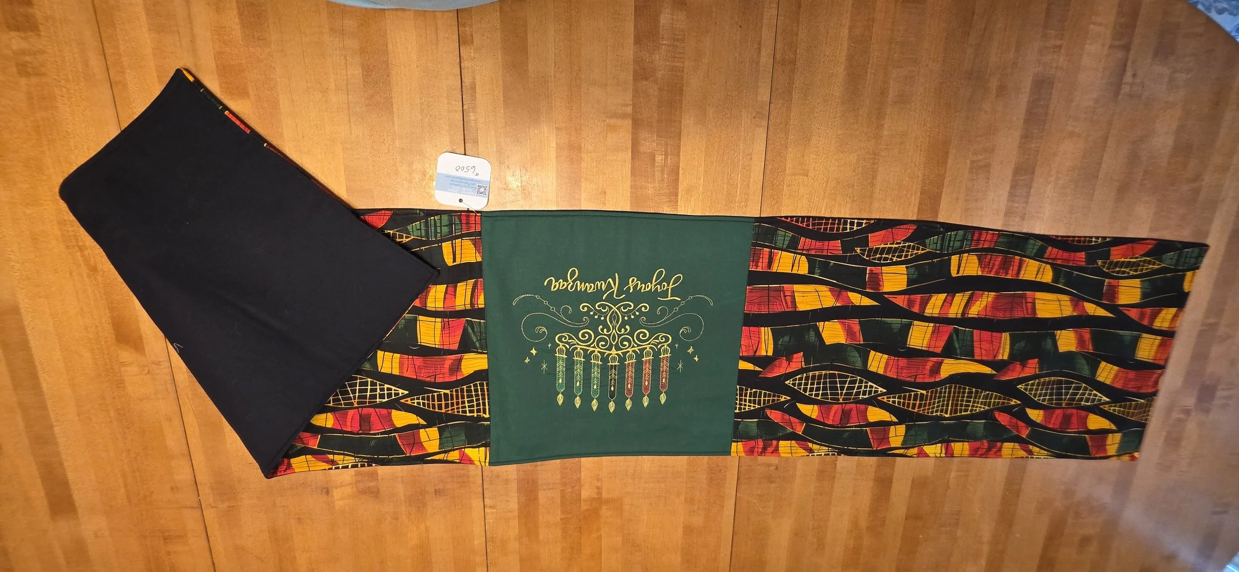 Embroiderd guilded Kwanza with black background 13"x55